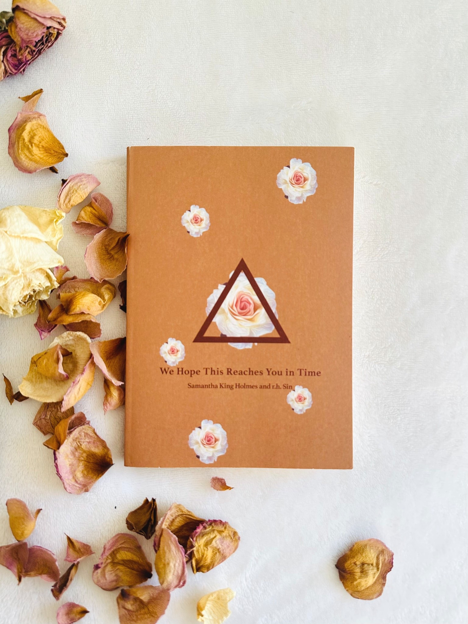 We Hope This Reaches You in Time book 🤍📖

#LTKGiftGuide #LTKFindsUnder50 #LTKSaleAlert