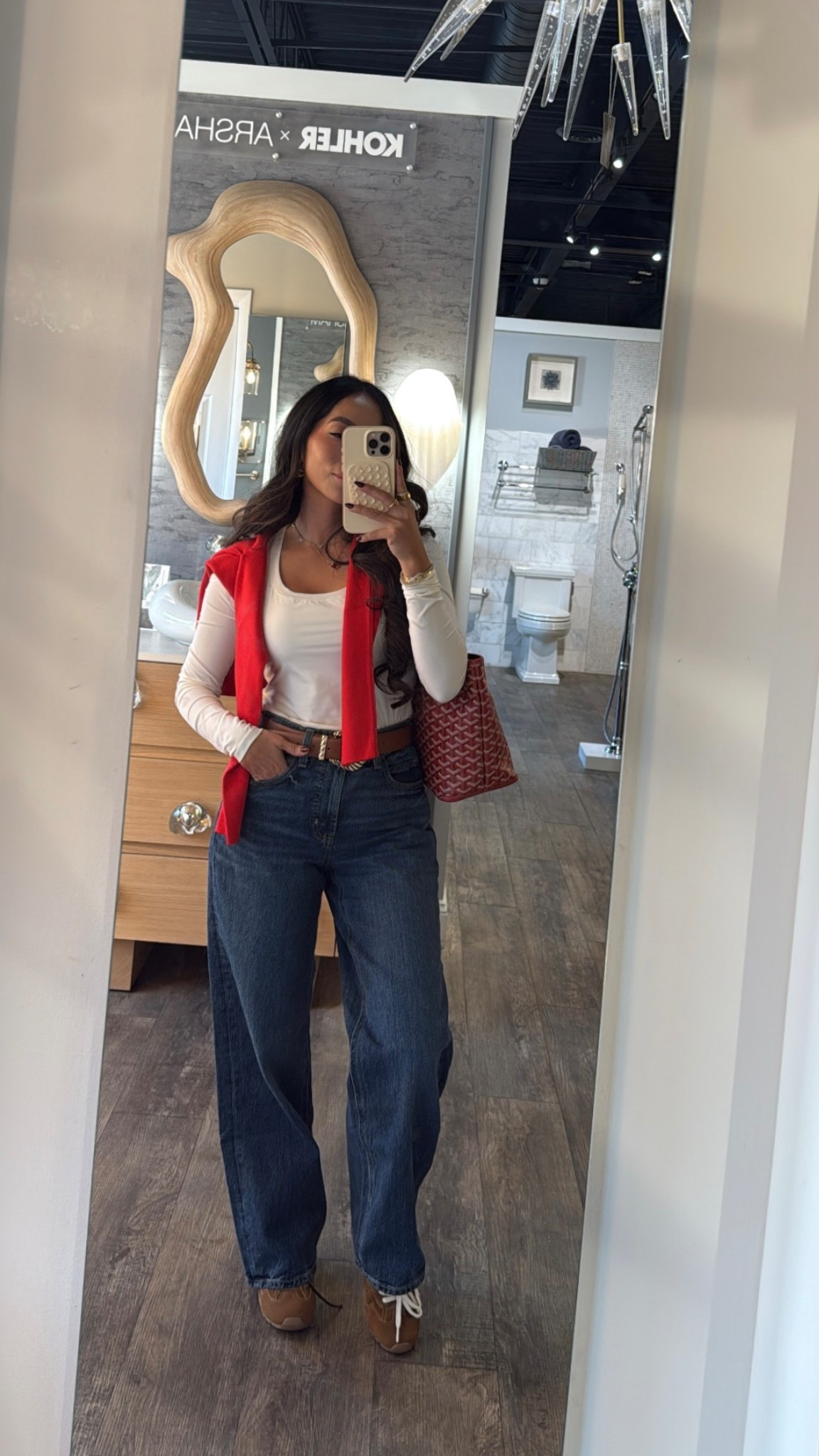 Saturday outfit to run errands! These jeans are under $30 🙌🏼 

#LTKFindsUnder50 #LTKPetite #LTKStyleTip