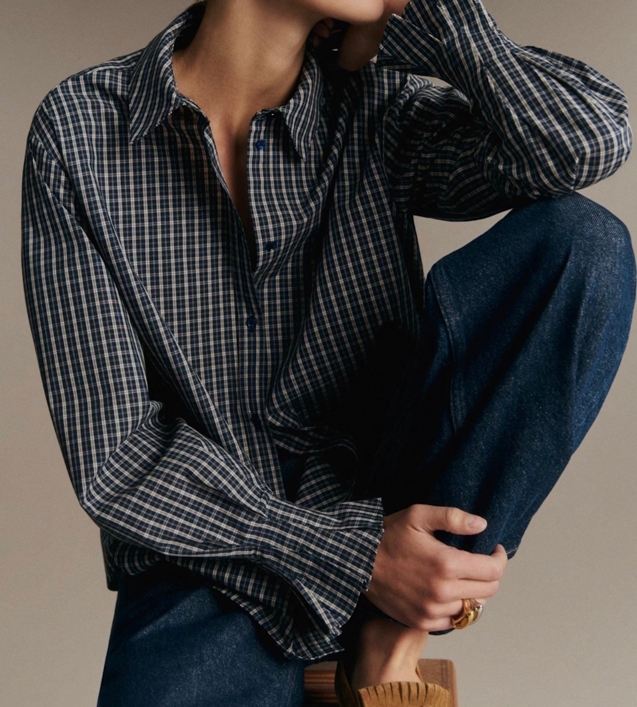 Love this shirt from Sézane for Fall- eother for work or even college football!

#LTKSeasonal #LTKOver40 #LTKWorkwear