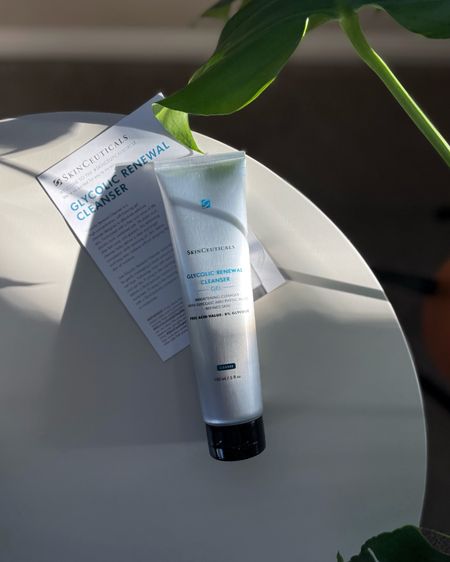 trying out the @skinceuticals glycolic renewal cleanser 🤓 it’s a gel exfoliating cleanser to help brighten your complexion! #skinceuticalsgiftedme #gifted ✌️ {01.08.23} 

#LTKbeauty #LTKunder50