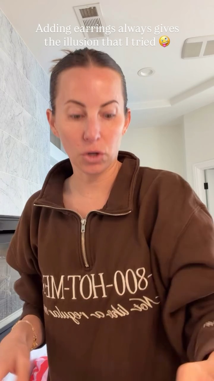 Adding earrings always gives the illusion that I tried 🤪