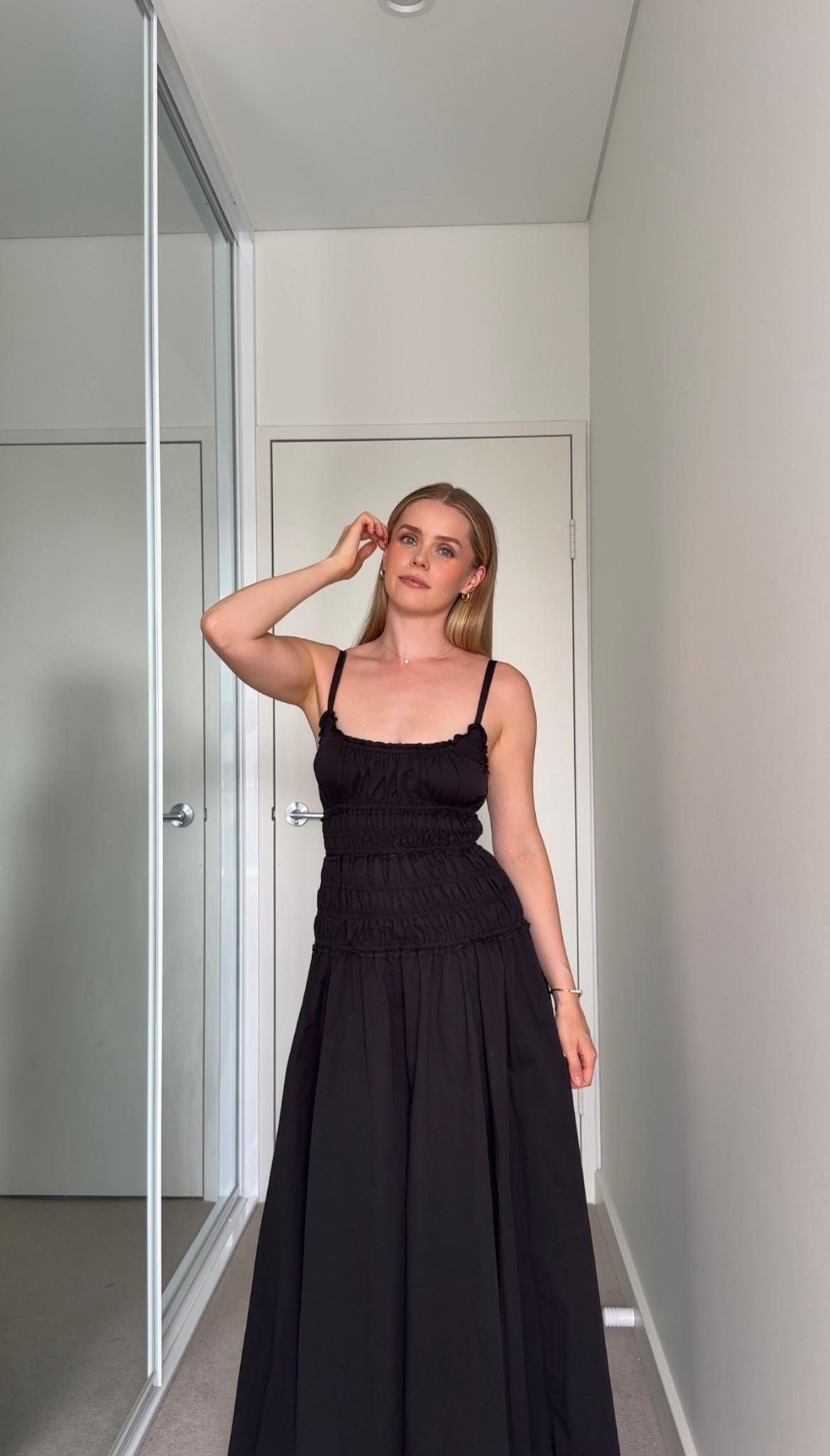 Dissh linen dress 🖤