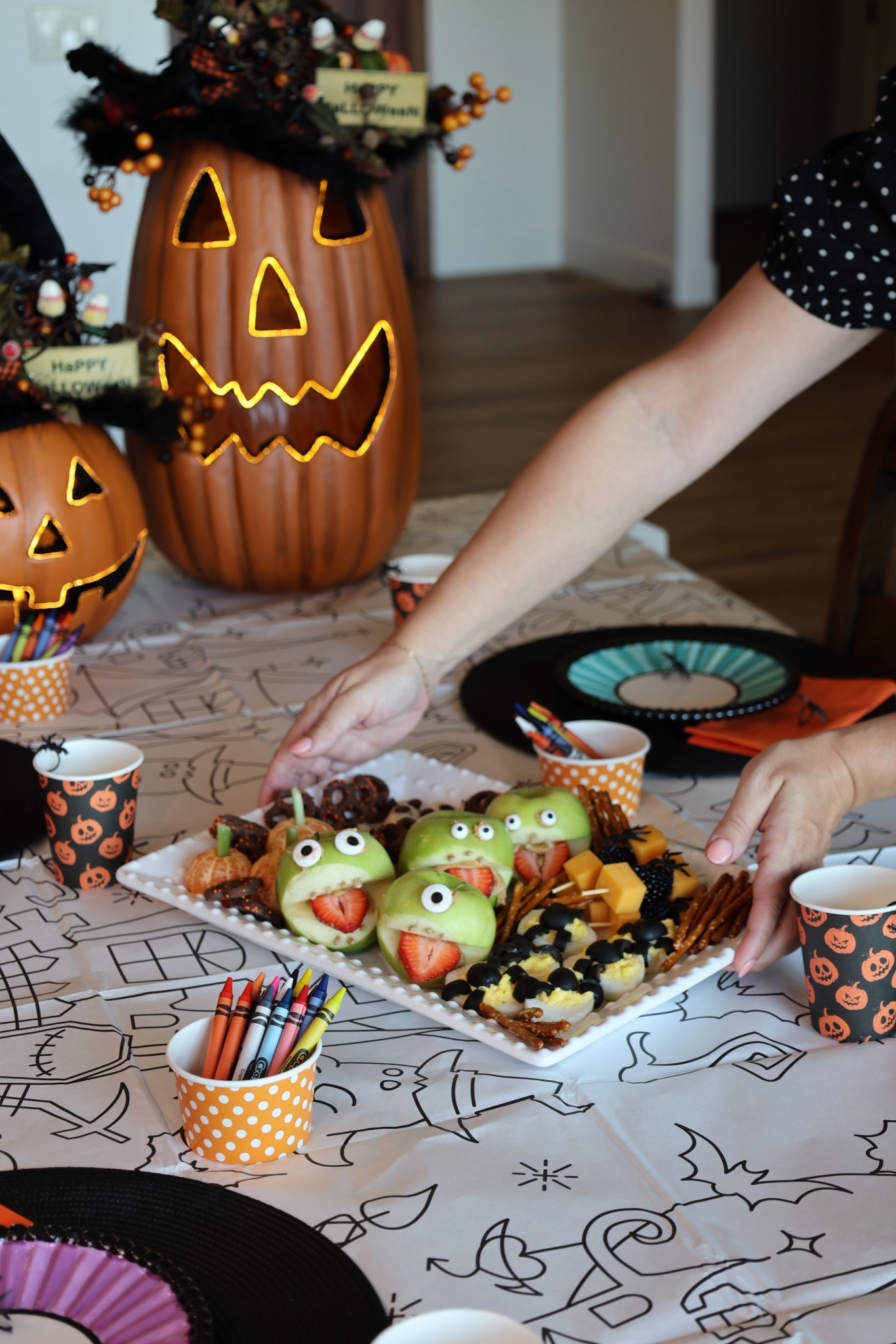 A Halloween table made for little hands and big imaginations 🕷️
Coloring, snacking, and giggling their way through spooky season — all the table finds are linked here!

#LTKHalloween