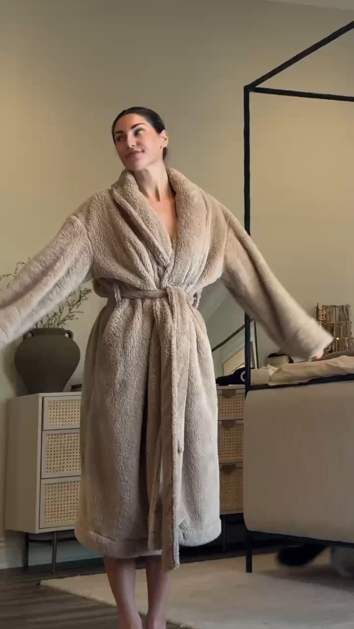 Love this navy matching set for today's outfit. ☺️ 

 #LTKgrwm #LTKootd