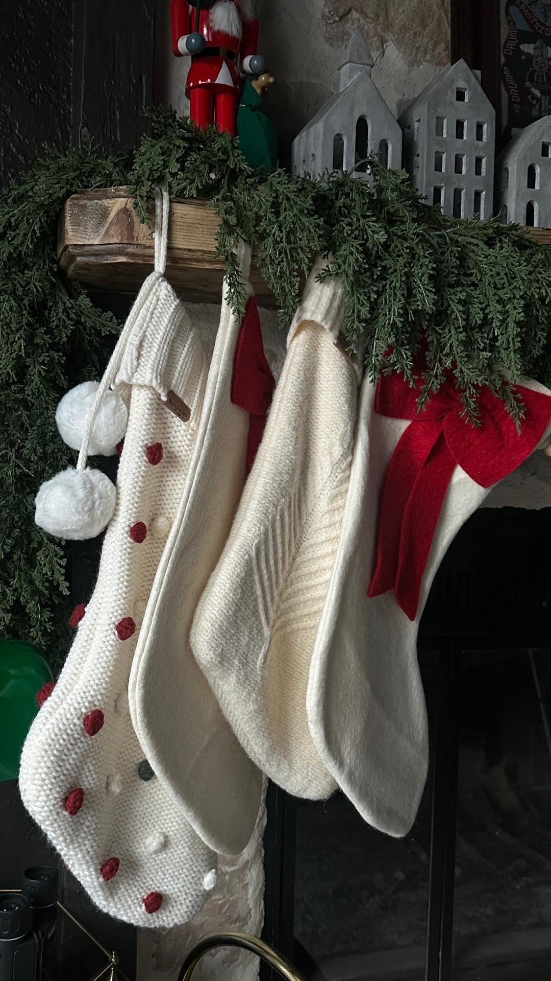 Christmas holiday mantel🎄