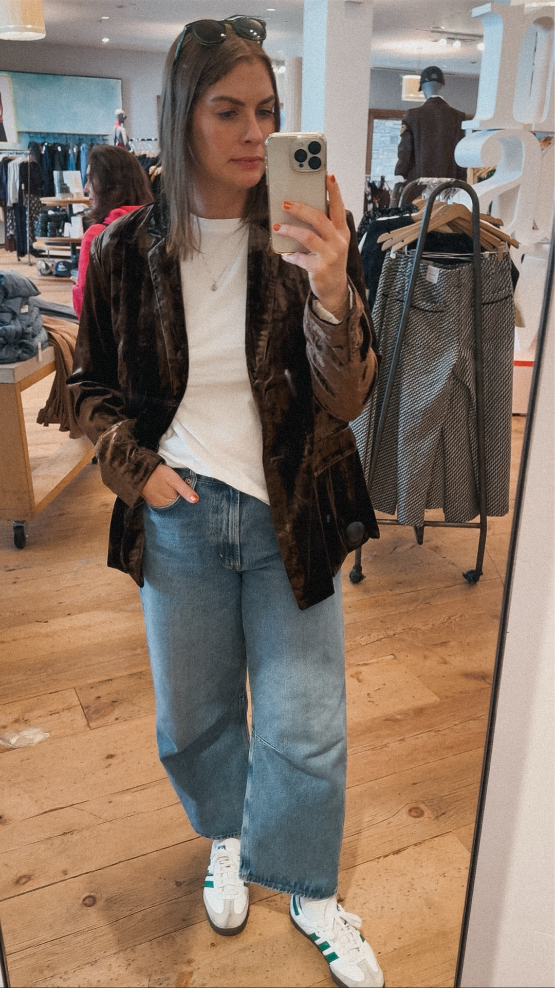 I tried this on on a totally whim and ended up really loving it. The color, the fit, the pinstripe lining 🤎 I would love to have more blazers in my closet. 

Comment ‘SHOP’ for links or search on @shop.ltk for ASHLEY.M.SPENCE 

#midsizeblazer #midsizefashioninspo #midsizefallfashion #velvetblazer #anthropologie