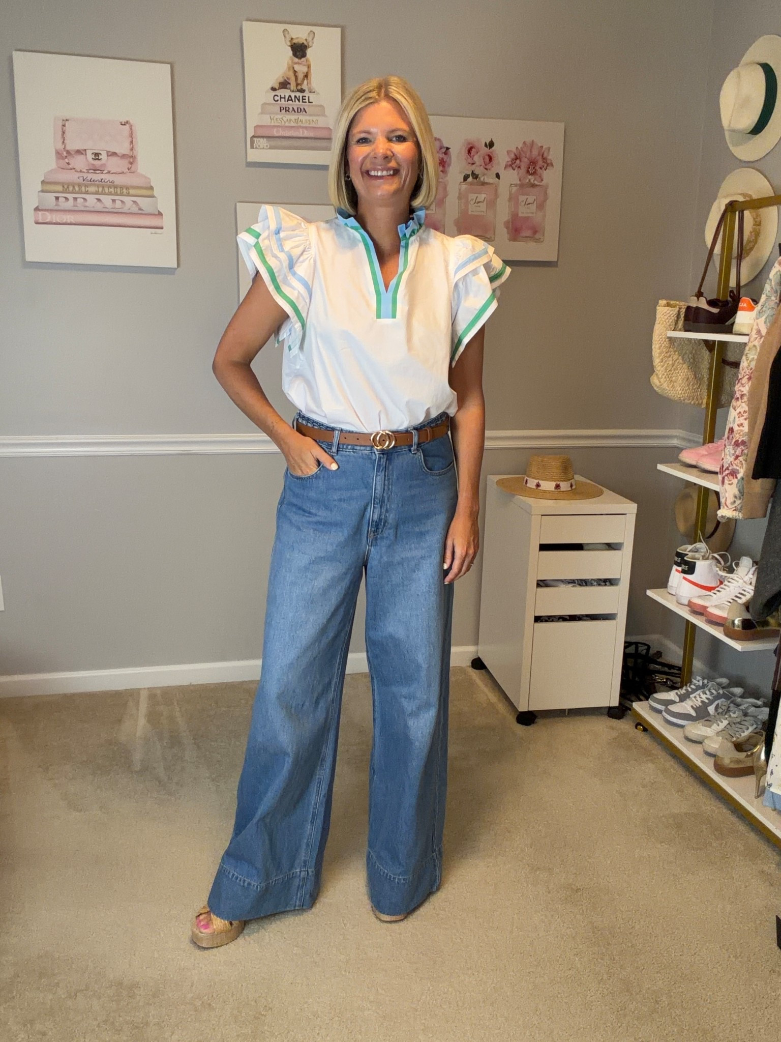 White puff sleeve shirt TTS
Wide leg jeans TTS (go down if in between)

#LTKOver40 #LTKMidsize #LTKWorkwear