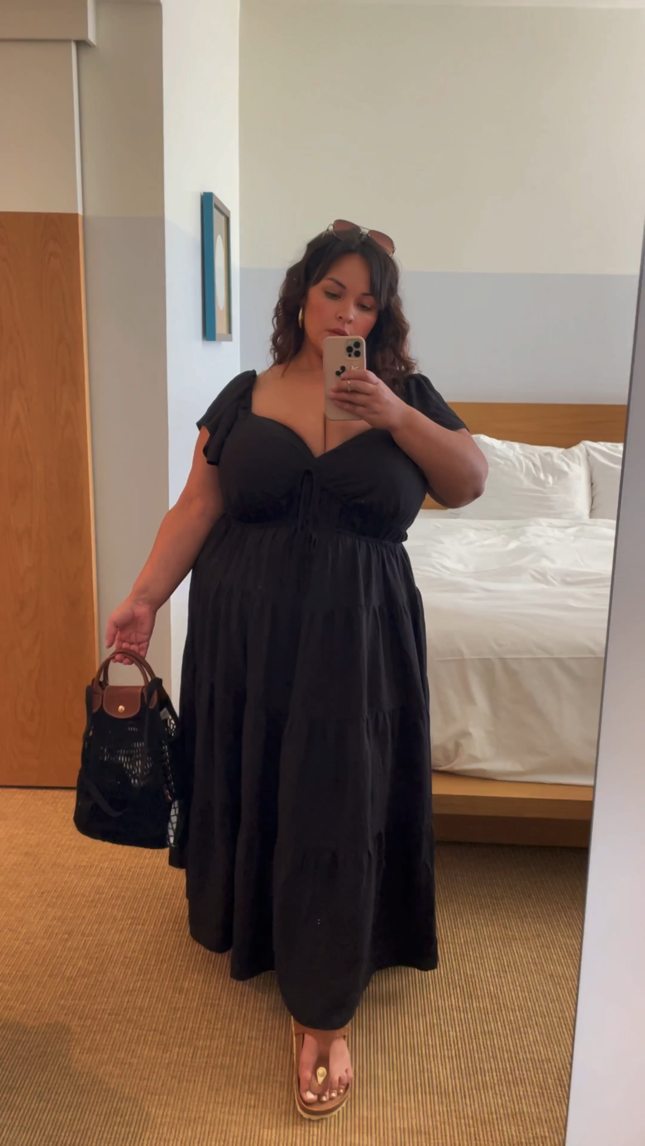 Spring Look but make it a Chic All Black ensemble. Feeling very Parisian with touches of brown leather and gold clasps. 



#LTKcurves #LTKshoecrush #LTKitbag