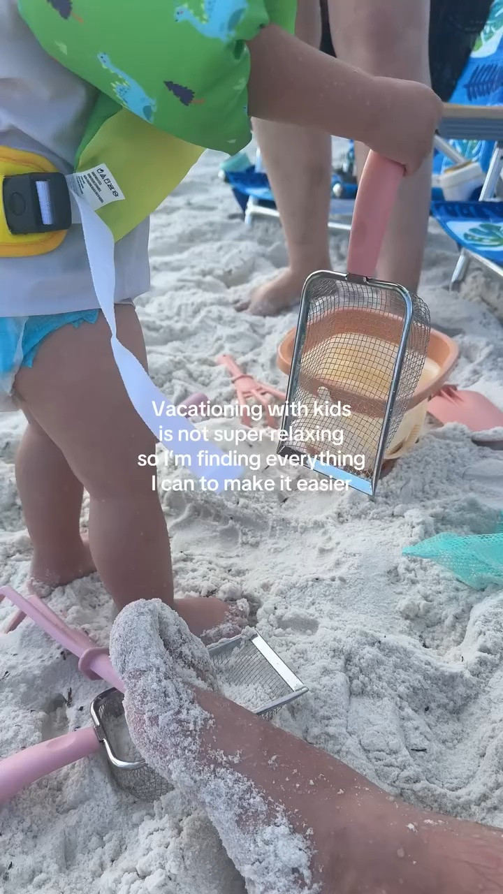 The goal isn’t bringing home beach memories AND three pounds of sand. #BeachDayEssentials #MomFinds #SummerWithKids #TravelHacks #dealsforyoudays