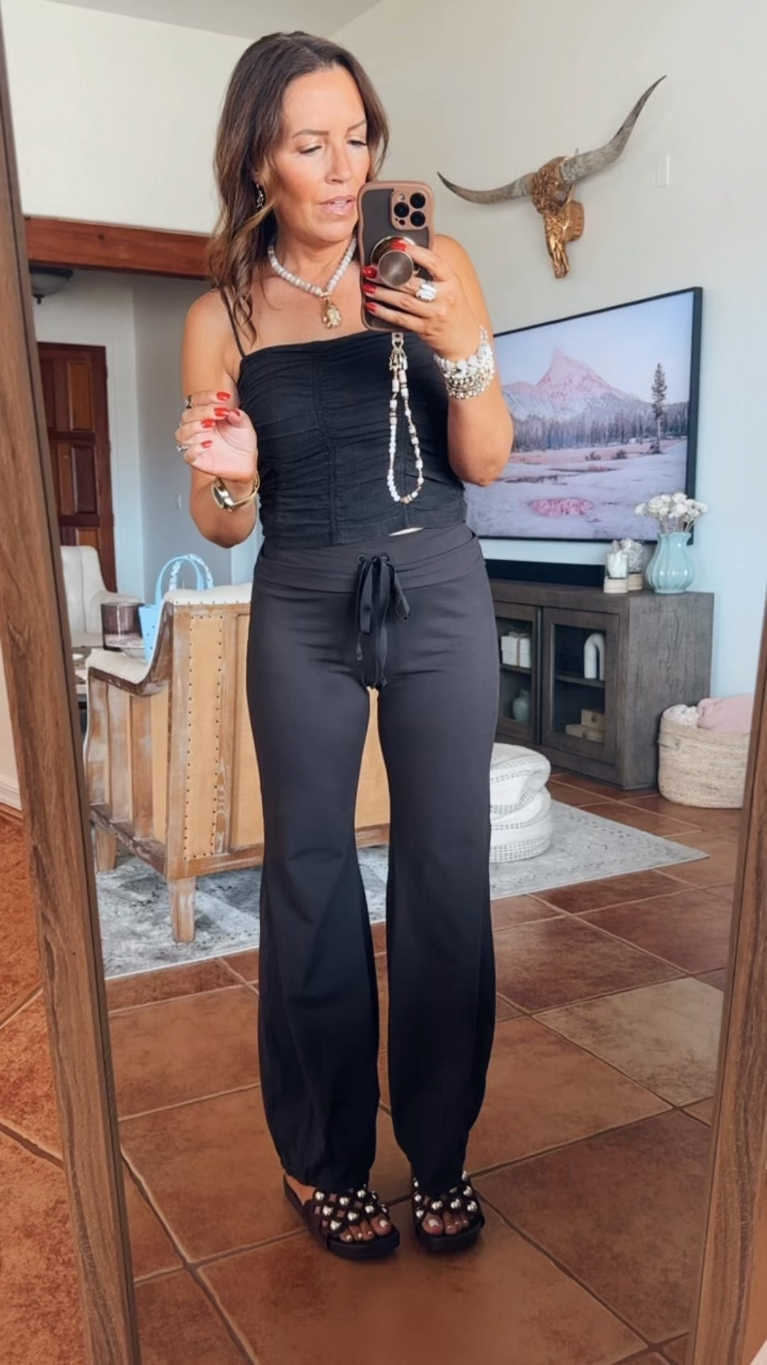 Comfy athleisure outfit idea. 

S in pants//tank is old

#LTKootd #LTKgrwm #LTKActive