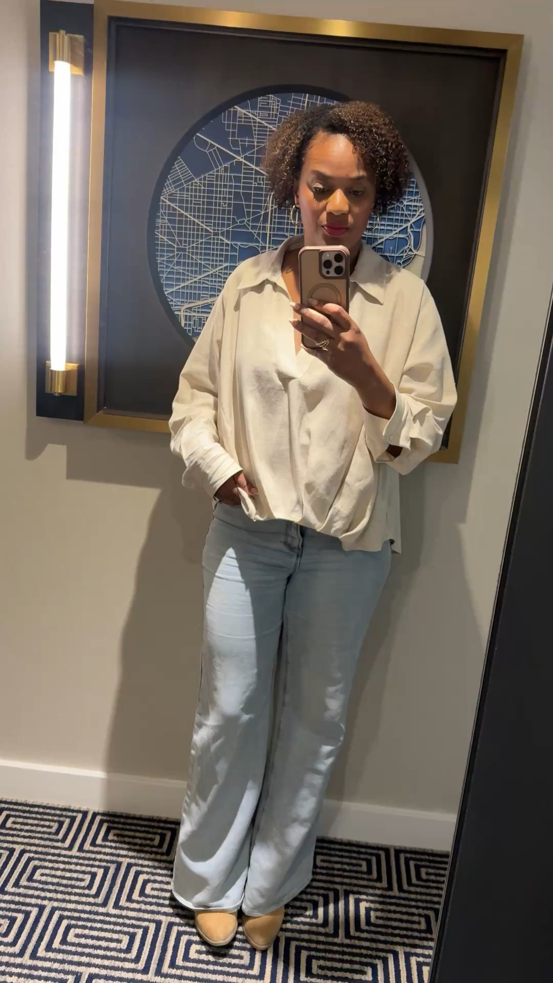 Linen is the most popular style this year! The quality of this top from Zara is amazing. Such a great and simple look. 






Spring fashion, Zara finds, linen looks, affordable looks, work looks, workwear, over 40 style, midsize fashion 

#LTKWorkwear #LTKOver40 #LTKSeasonal
