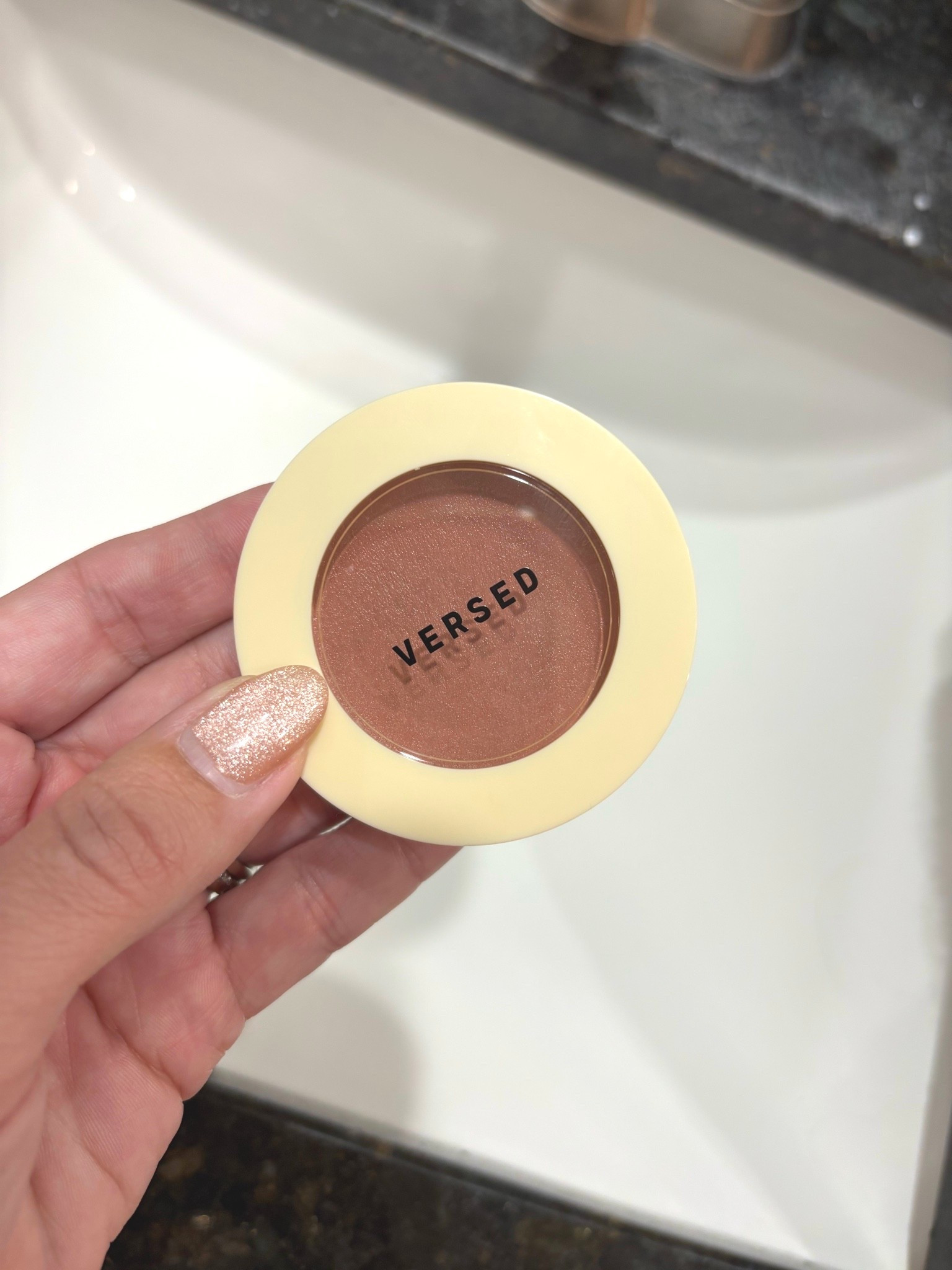 Blush bronzer cream in the shade “Hint” goes on easy & so pretty

#LTKdayinmylife #LTKBeauty #LTKgrwm