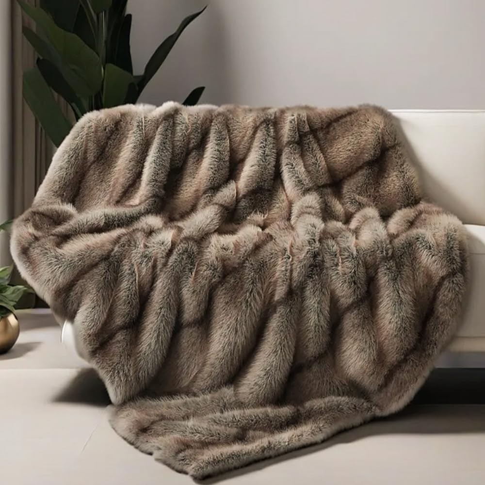 INCHGRASS Manta de piel sintética de visón de lujo, manta mullida para sofá, súper cálida, elegante y acogedora, manta mullida para sofá, sillón y cama, manta de felpa lavable de 74 x 60 pulgadas | Amazon (US)