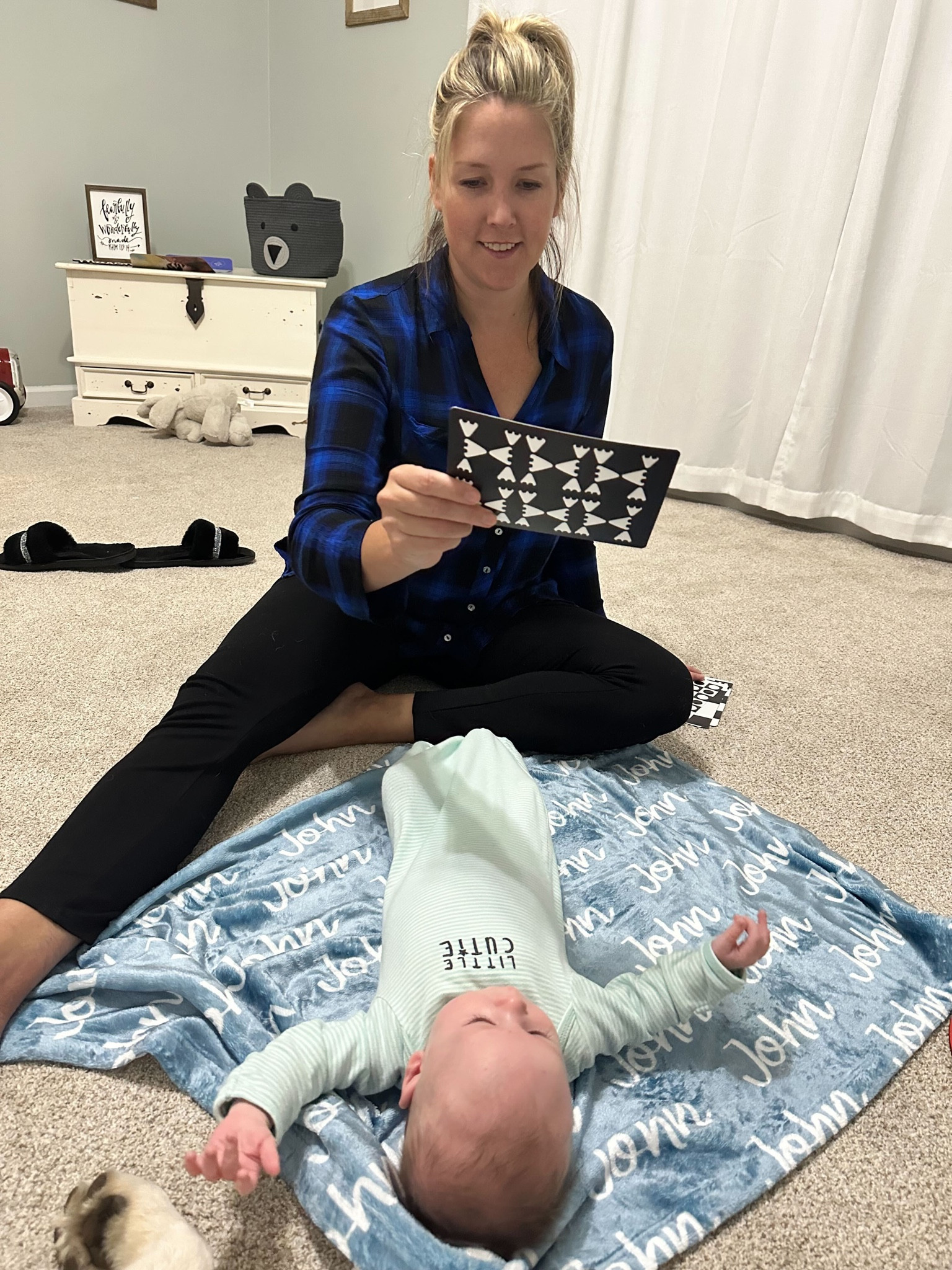 We have been loving the Lovevery high contrast cards for Mason!

high contrast cards, baby boy, newborn baby, newborn boy, newborn activities, newborn must haves, lovevery contrast cards 

#LTKbaby #LTKfamily #LTKkids