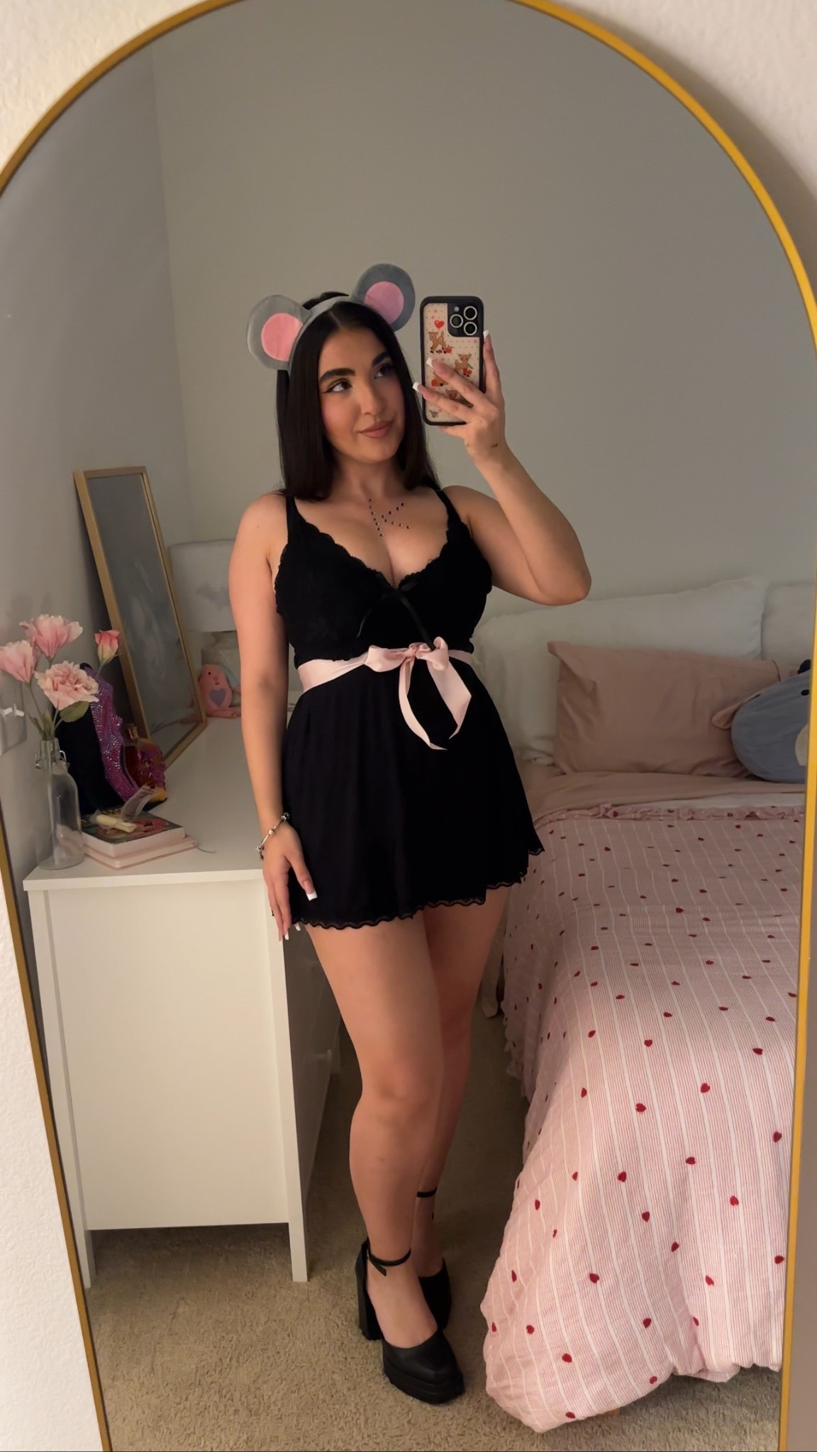 karen smith halloween costume 🐭🎀
ribbon & gems from michaels! 