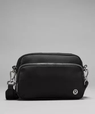 Everywhere Crossbody Bag 2L  Metal Hardware

Designed for
Casual | lululemon UK