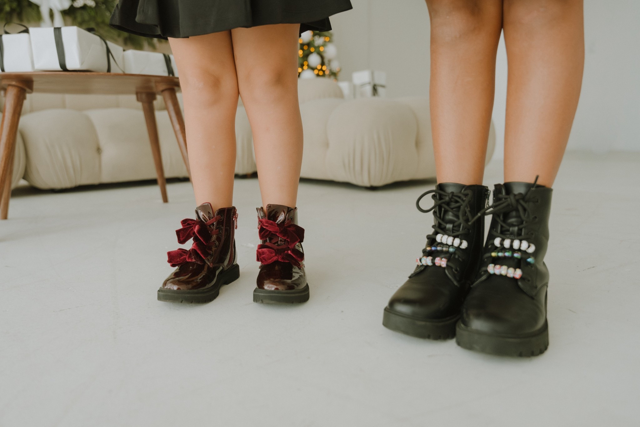Toddler And Girls Holiday Boots @Target 🎄🖤

Cute velvet bow boots and gem lace up boots for holiday outfits. Perfect for Christmas photos and festive looks.

toddler holiday boots
girls combat boots
target kids shoes
girls christmas outfits
holiday photo outfits



#LTKKids #LTKHoliday #LTKootd