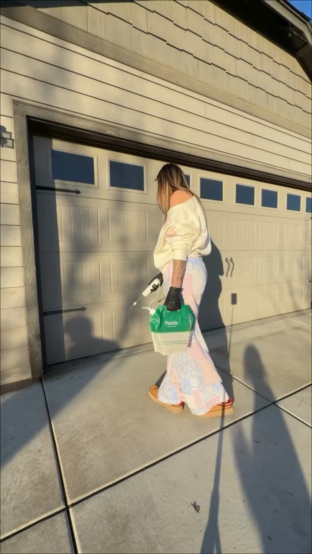 Saw one bug and said absolutely not.

We skipped the pest control appointment and handled it ourselves with @pestie 🫡

I sprayed the entire house perimeter, created a long-lasting barrier, and had peace of mind knowing it’s kid- and pet-friendly once dried.

No strangers in the house. No hassle. Just handled.

💸 Use code CHEVONE10 to save

Because if I can do it, so can you.

#MomApproved #DIYHome #HomeHacks #bugcontrol