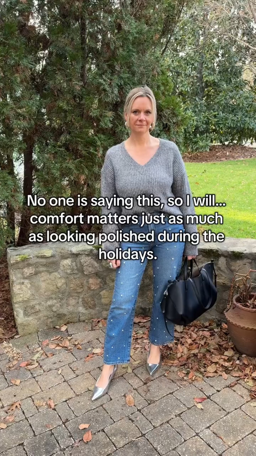 No one is saying this, so I will… comfort matters just as much as looking polished during the holidays. 

I learned this the hard way last week — cute outfit, heels I rarely wear, great night… and by the end of it I could barely make it to my car. 😅 And honestly? No outfit is worth ending the night in pain. 

The goal isn’t to suffer through the evening for the sake of looking dressed up. The goal is to feel confident andcomfortable so you can actually enjoy the moment. 

Holiday style should support your night — not cut it short. 

If you want help building outfits that look polished without sacrificing comfort, our team can help you find that balance.✨