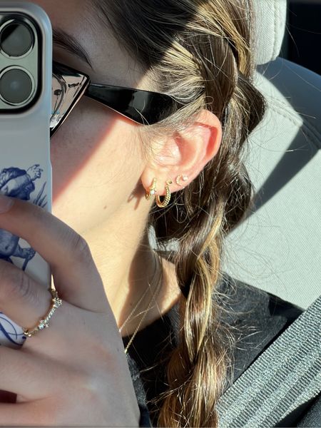 Obsessed with my new earrings and ring from Pandora 💍 I love the simplicity and touch of disney with the stars, hearts and Mickey heads! 

Ig: @jkyinthesky & @jillianybarra

#disneystyle #pandora #pandorajewelry #pandoraxdisney #disneyvibes #disneyaesthetic #itdisneygirl #disneyitgirl #thatdisneygirl #disneyjewelry 

#LTKstyletip #LTKGiftGuide #LTKbeauty
