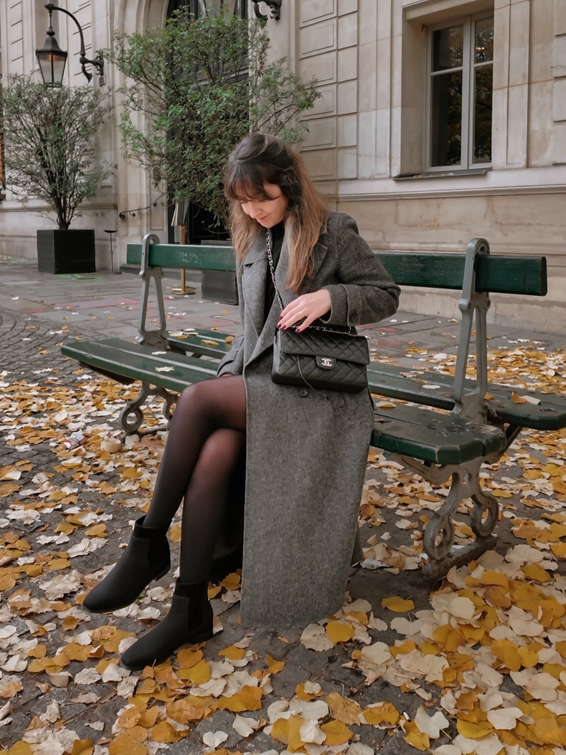 Paris in the fall has its own magic ✨🍂 Seeing all the PFW looks this week reminded me of my favorite moments and outfits from last November. Sharing some of them here—plus if you’re planning a fall trip, my 10-day Paris vlog is the perfect guide (link in bio to watch) 🎥🇫🇷

#FallInParis #ParisianStyle #ParisVlog #FallOutfitsInspo #ParisianChic