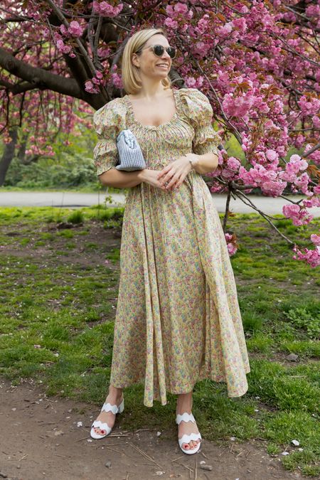 Spring dress
.
.
.
… 

#LTKTravel #LTKStyleTip #LTKSeasonal