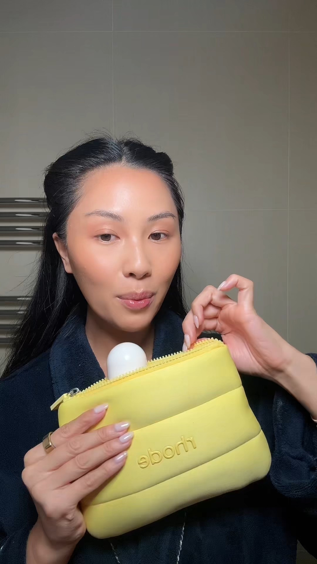 New summer kit from Rhode Skin ☀️⛱️

#LTKFindsUnder50 #LTKTravel #LTKBeauty