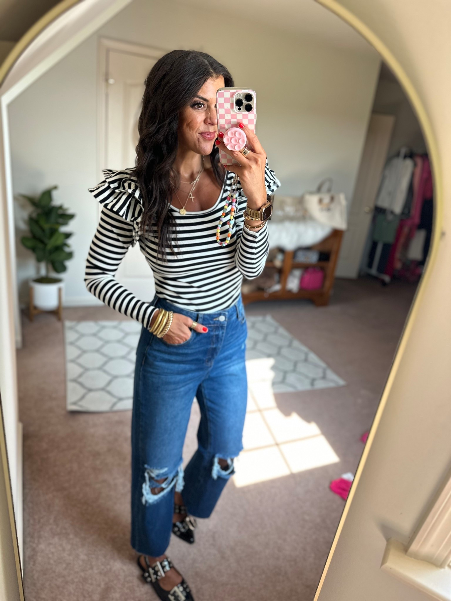 Size small in tee Size Medium in jeans (could have done size small) Flats tts

#LTKSeasonal #LTKFindsUnder100