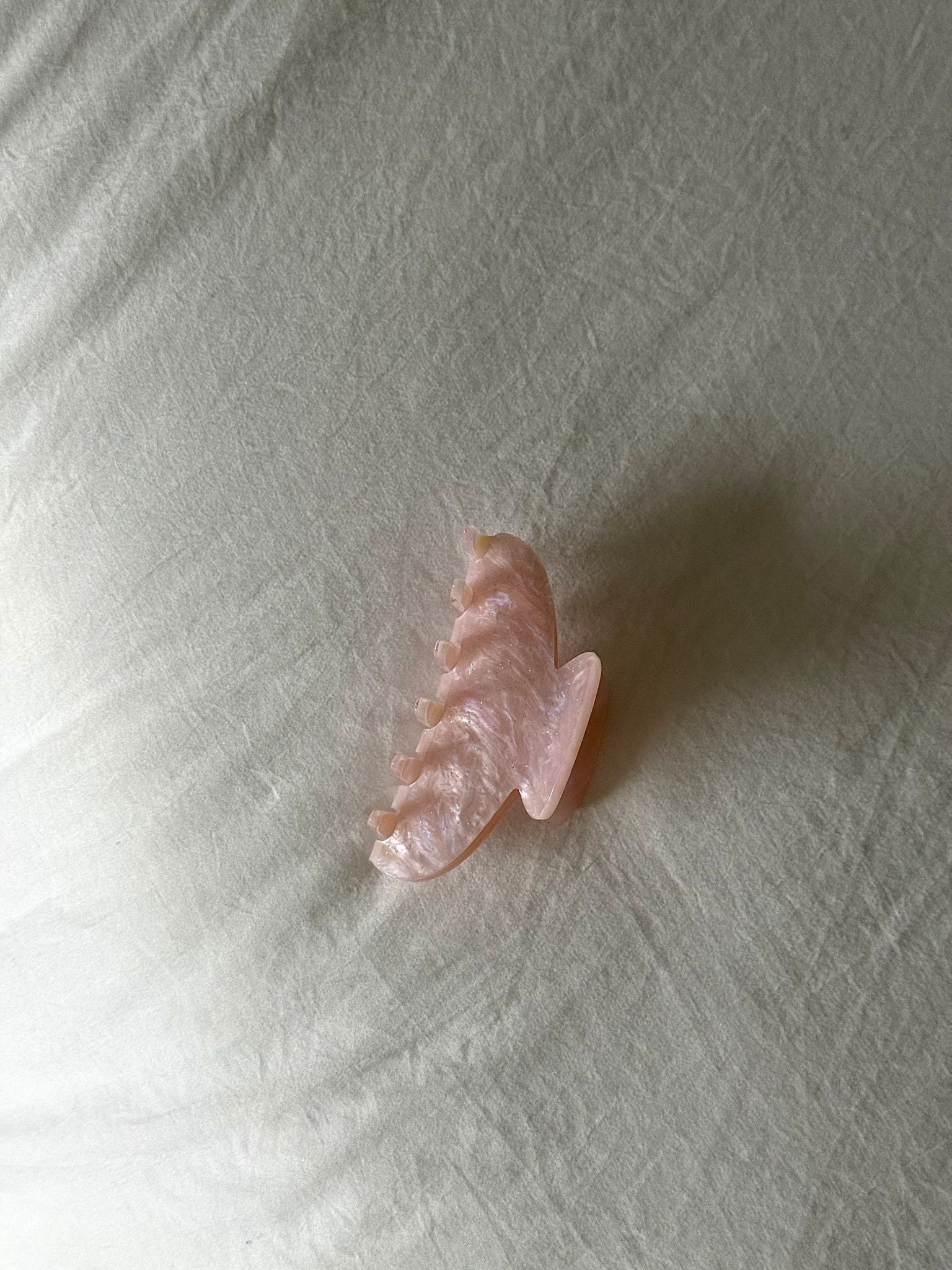 hair clips that actually will hold your hair🩷 #hair #hairclip #emijay 

#LTKBeauty #LTKgrwm #LTKselfcare
