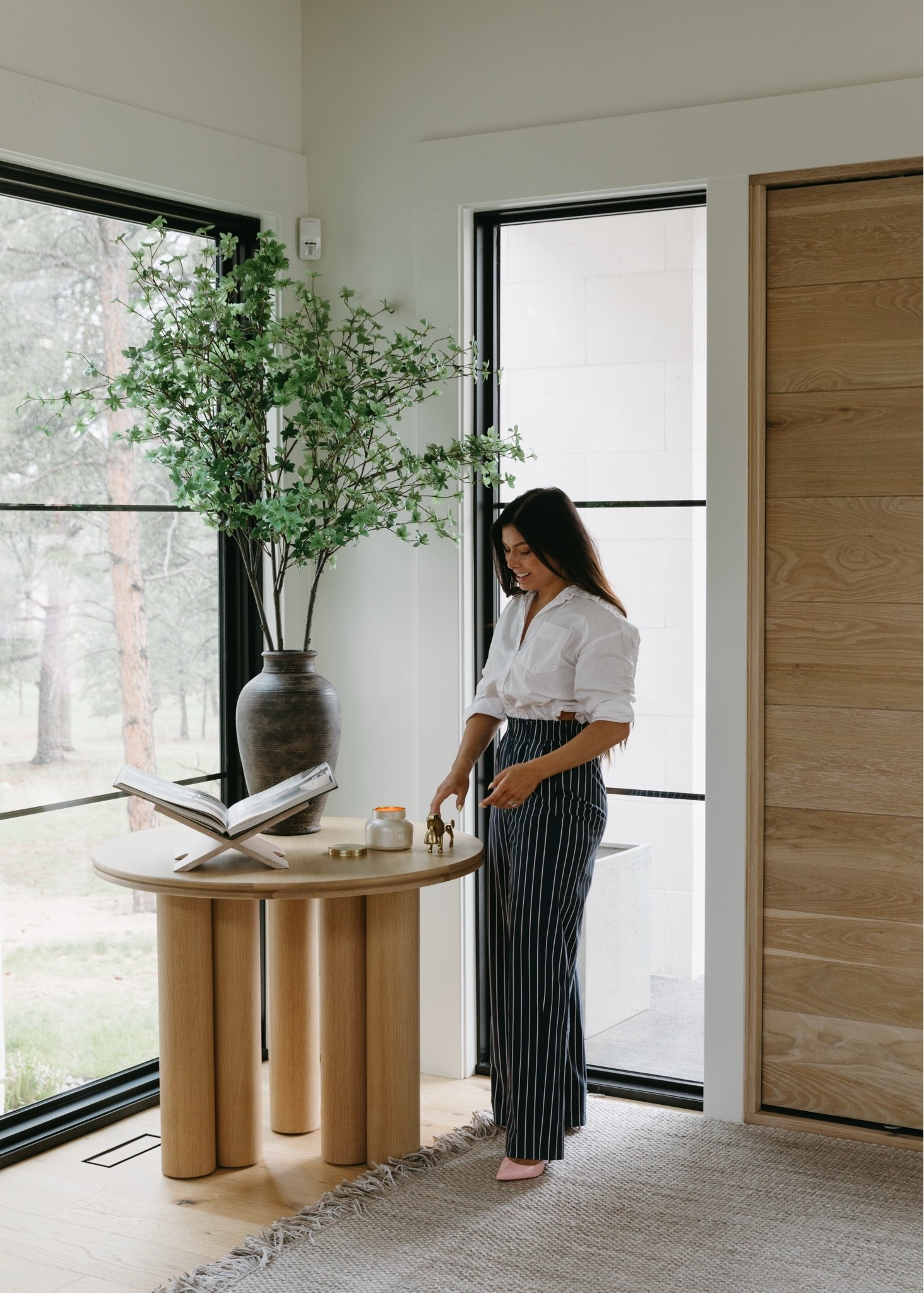 This exact table is no longer available so I’m linking a similar option. Love this fresh and simple setup for the summer. Entry decor. Home decor.

#LTKdayinmylife #LTKSeasonal #LTKHome