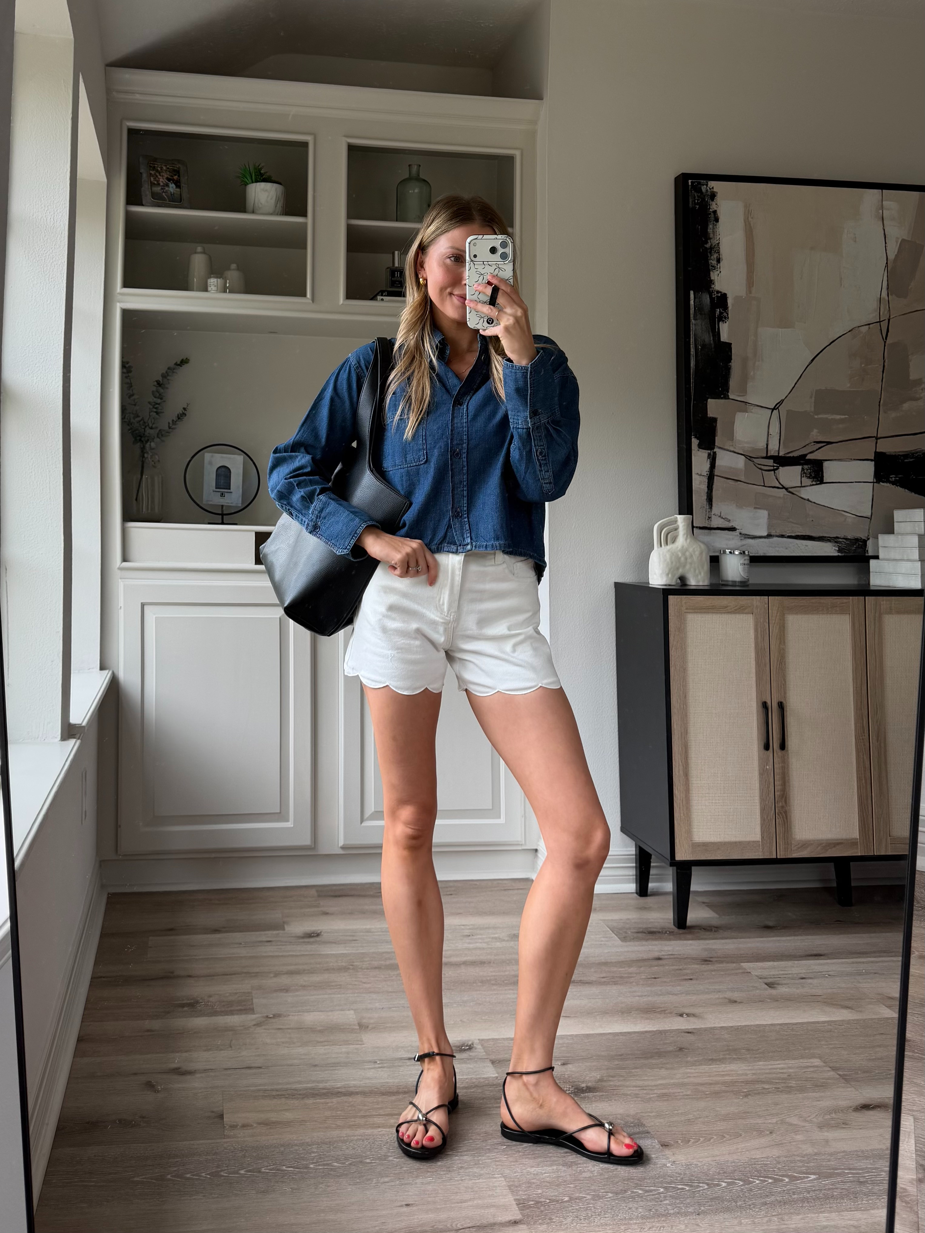 Casual, cute mom outfit | size M in cropped denim + 2 in scalloped shorts  

 