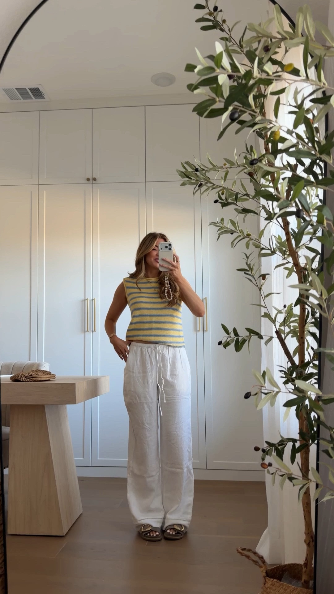 top: xs // pants: xs regular (i’m 5’3)