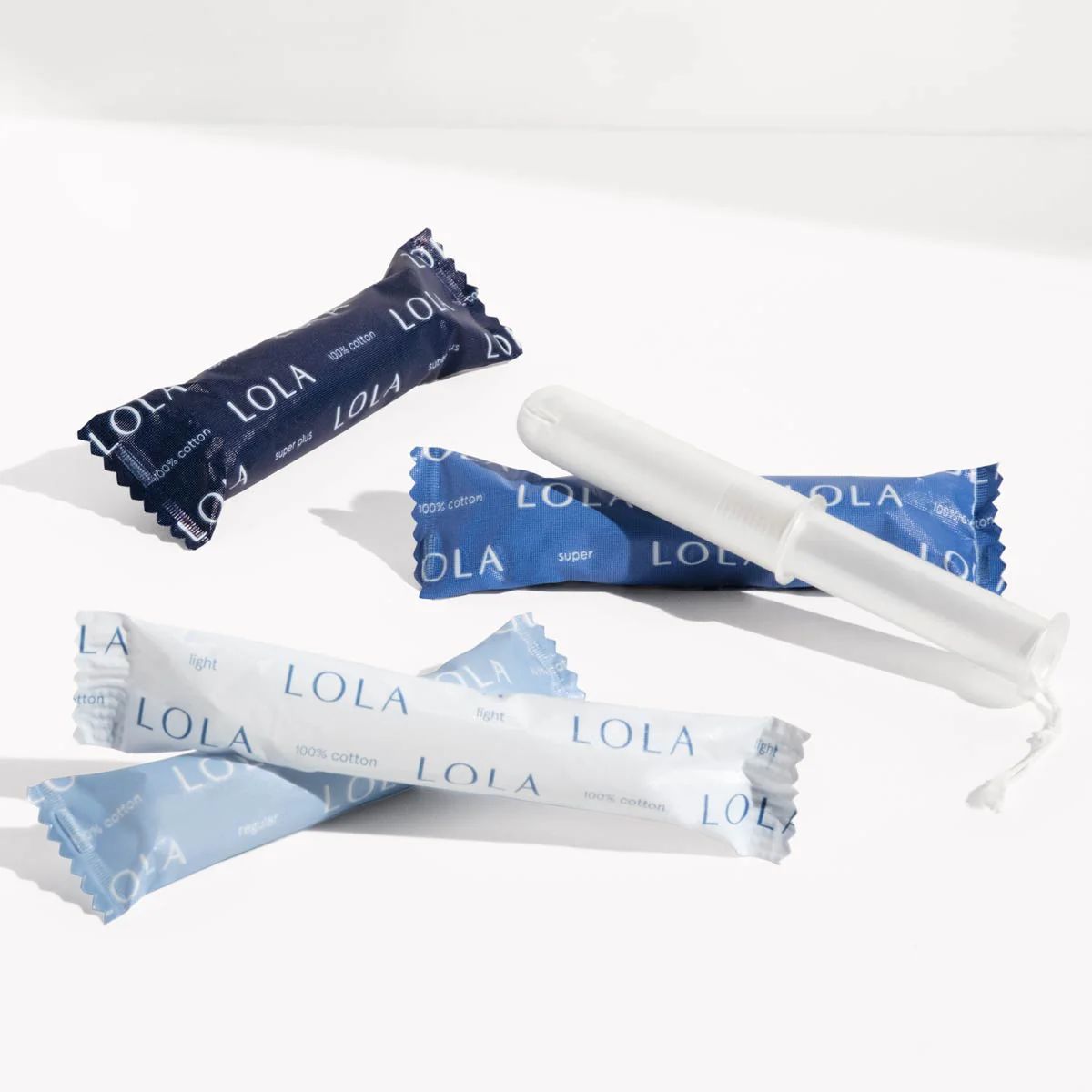 Compact plastic applicator tampons | LOLA