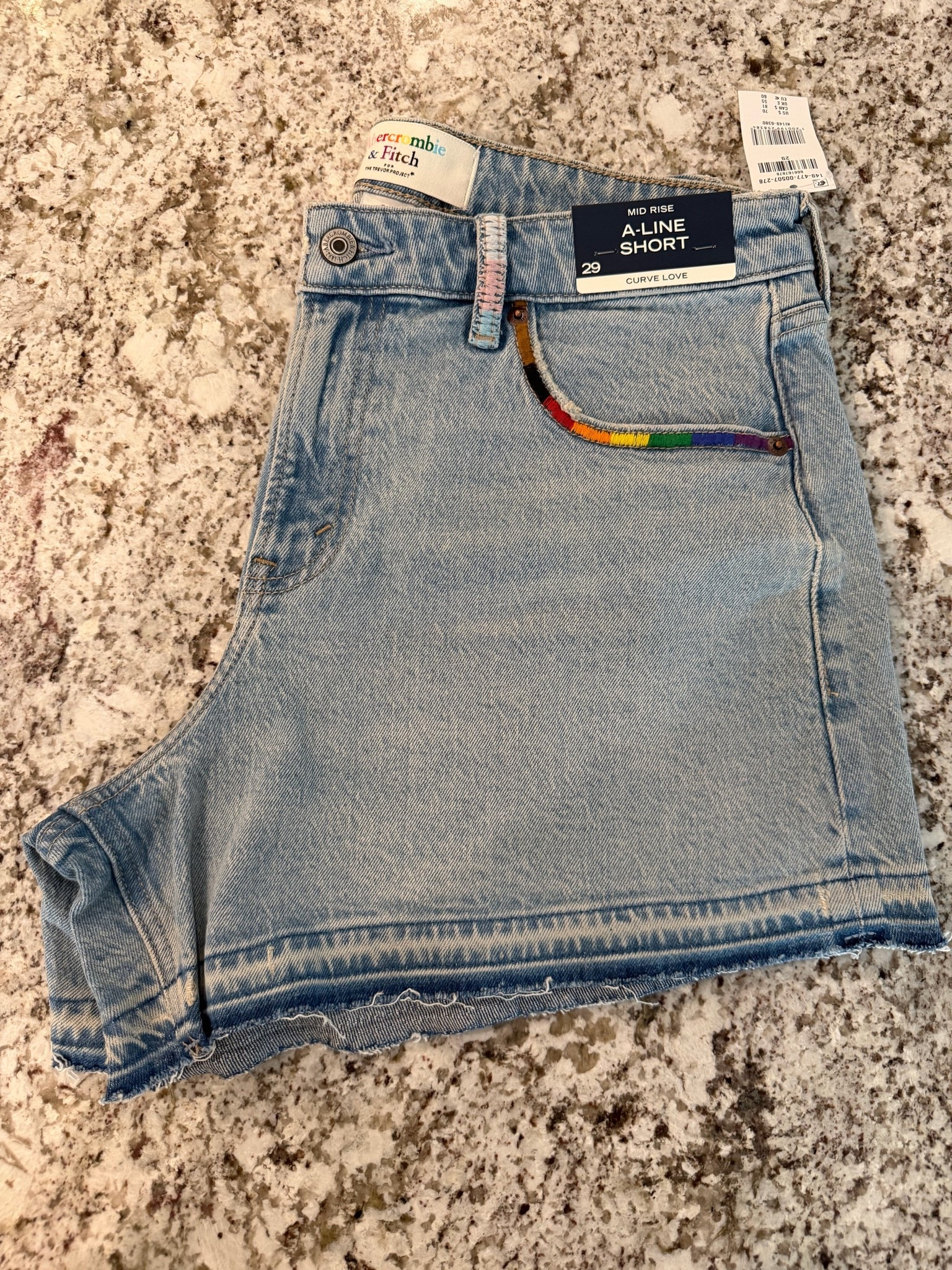 Look at the gorgeous details on these shorts from Abercrombie’s Pride collection!

#LTKxAbercrombie #LTKootd #LTKmomlife