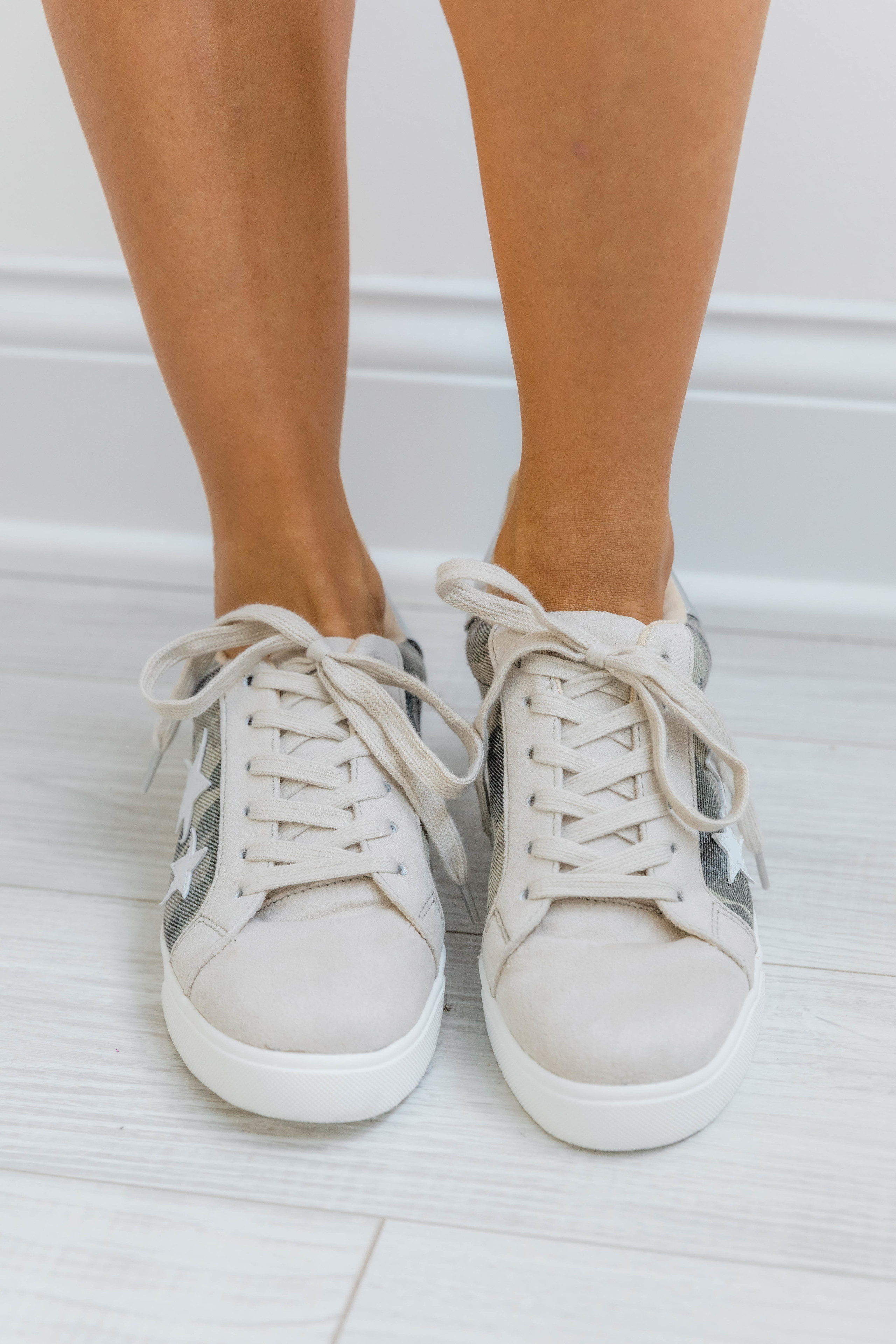 Kendra Camo Star Sneakers | The Pink Lily Boutique