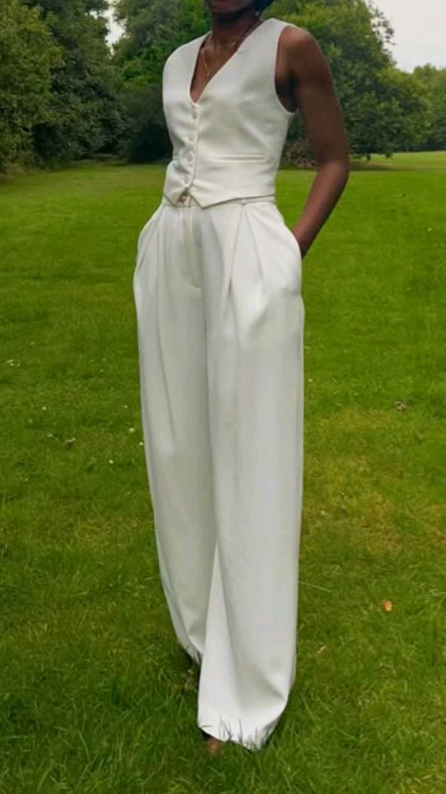 Early Autumn Outfits Inspo 🍂1. Soft tailoring: transition form shorts sets to wide leg trousers that are comfy or midi skirts. Pair with waistcoats, vests and shirts. 2. Slip skirts: are the new jeans for Autumn. Style with trianers, boots or ballet flats, and absolutely anything on top! 3. Statement outerwear: suede jackets and trenchcoats are on trend but if you're a classic girl, opt for a beige or navy blazer. 4. Easy layering: think jumpers overs shoulders, a thin rollneck under a button up shirt. Super effortless but functional.#ltktrends #ltkuk #autumnoutfits #fallfashion #autumnstyling #capsulewardrobeblogger 

#LTKautumn #LTKmodest #LTKstyletip