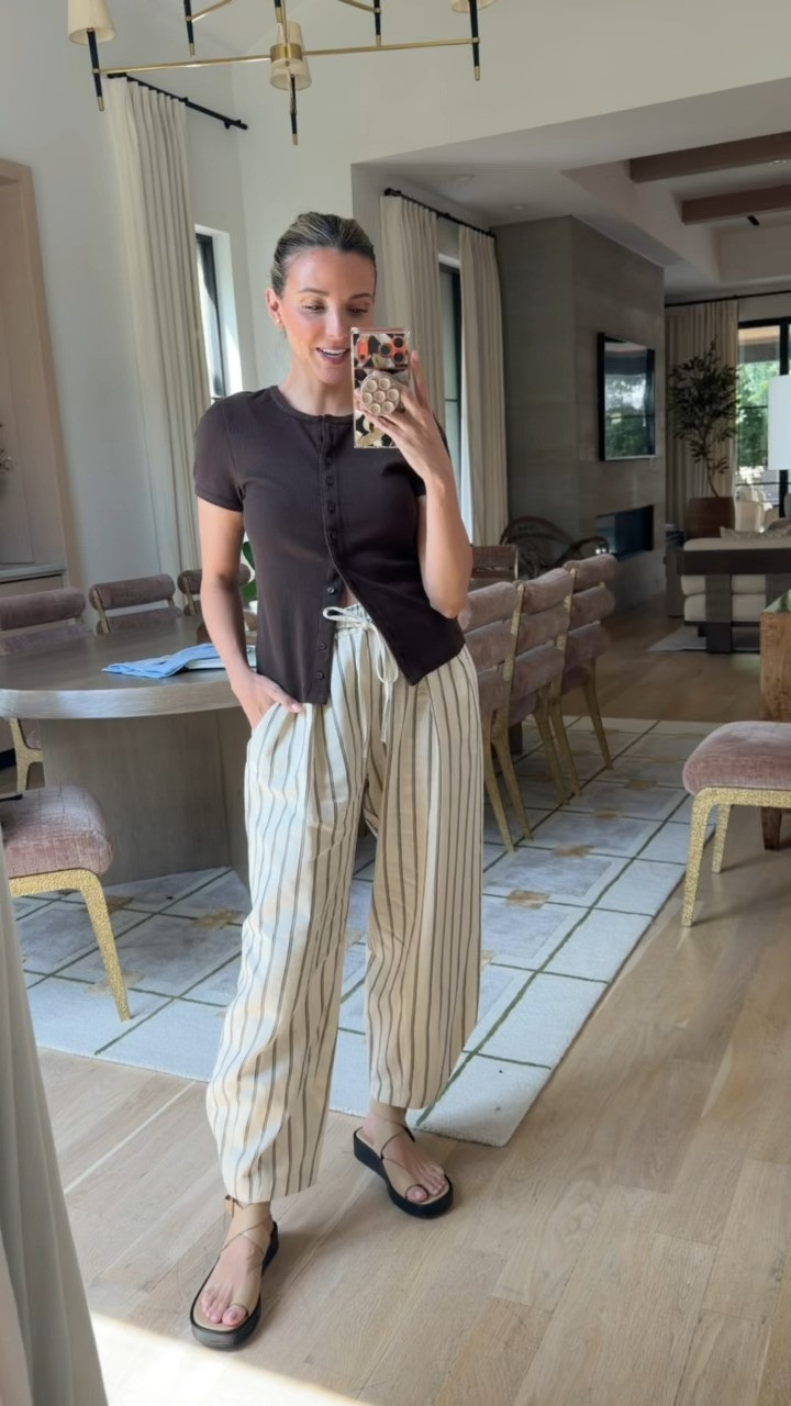 OOTD🤎Obsessed with these Zara pants!  

 #LTKgrwm #LTKootd