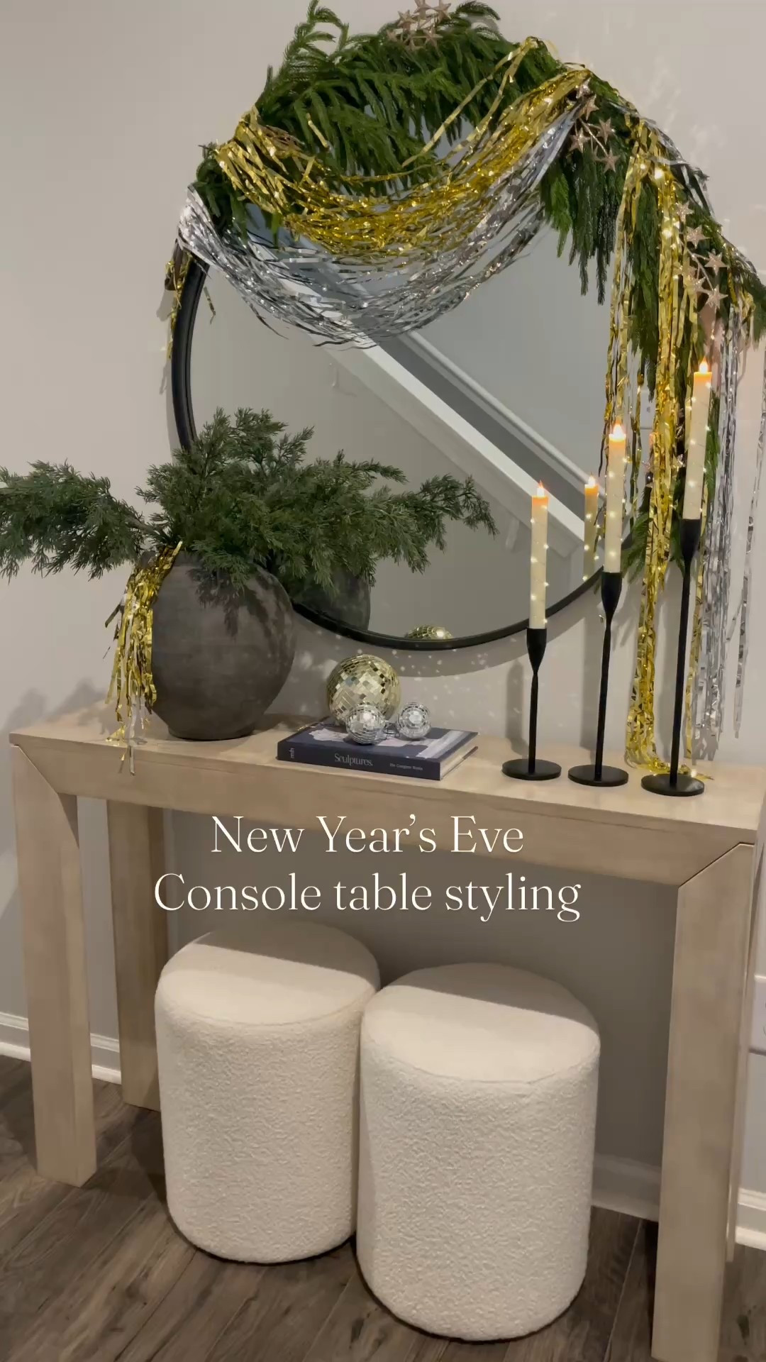 Holiday decor

New Year’s Eve console table styling 



#LTKfitnessgoals #LTKHome #LTKHoliday