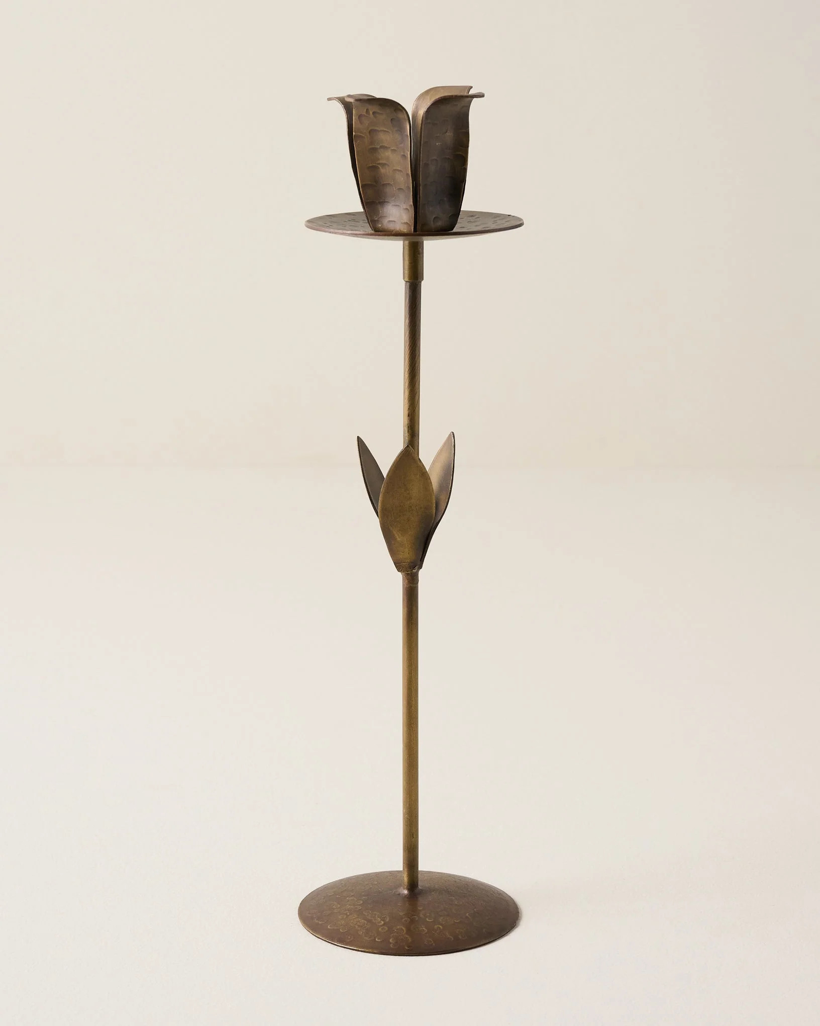 Forged Tulip Taper Holder | Magnolia