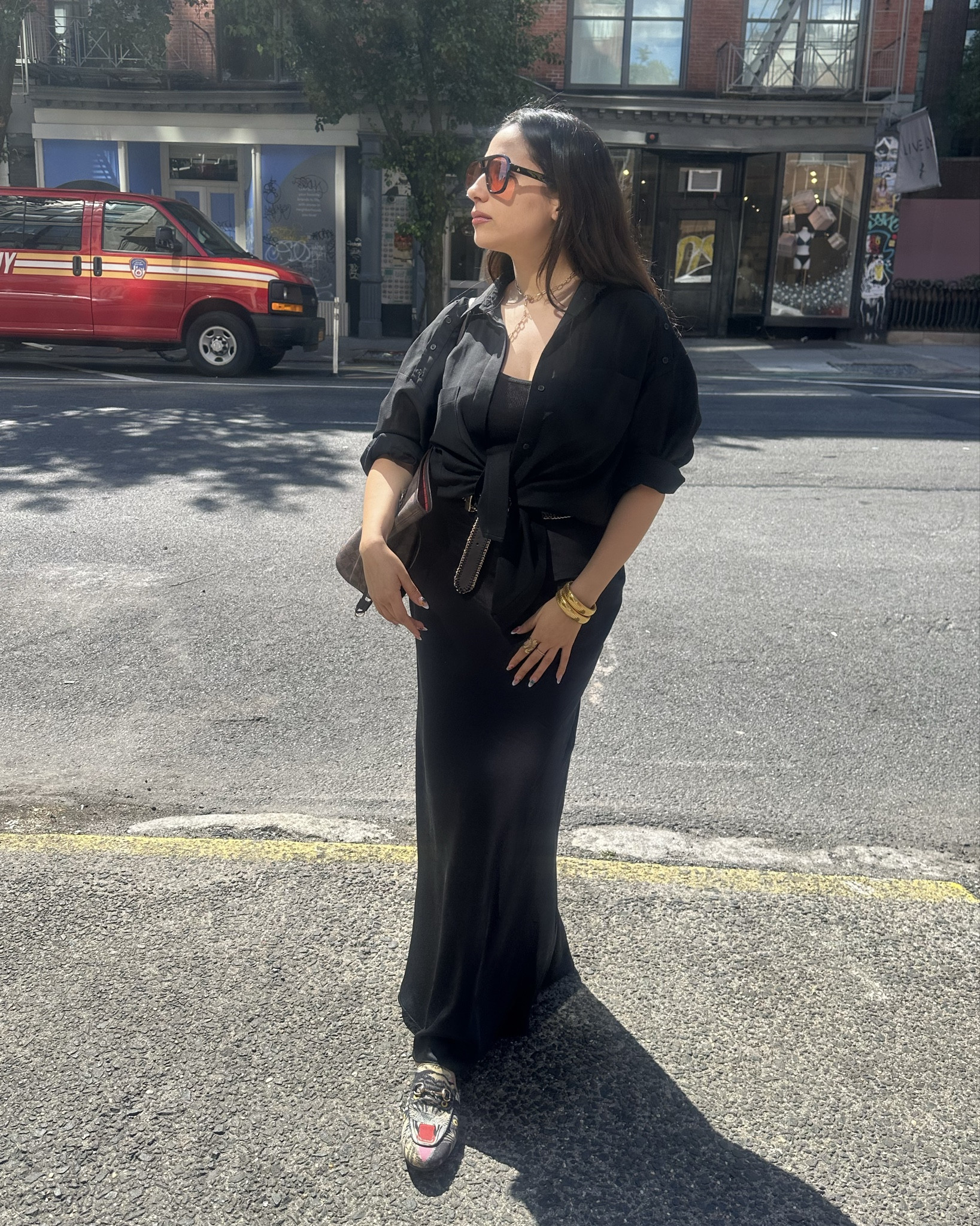 Casual meeting look 🌟 I've added a bunch of gold accessories to elevate the outfit! Always keep in mind the power of accessories, it's a game changer! 


#LTKSaleAlert #LTKStyleTip #LTKVideo