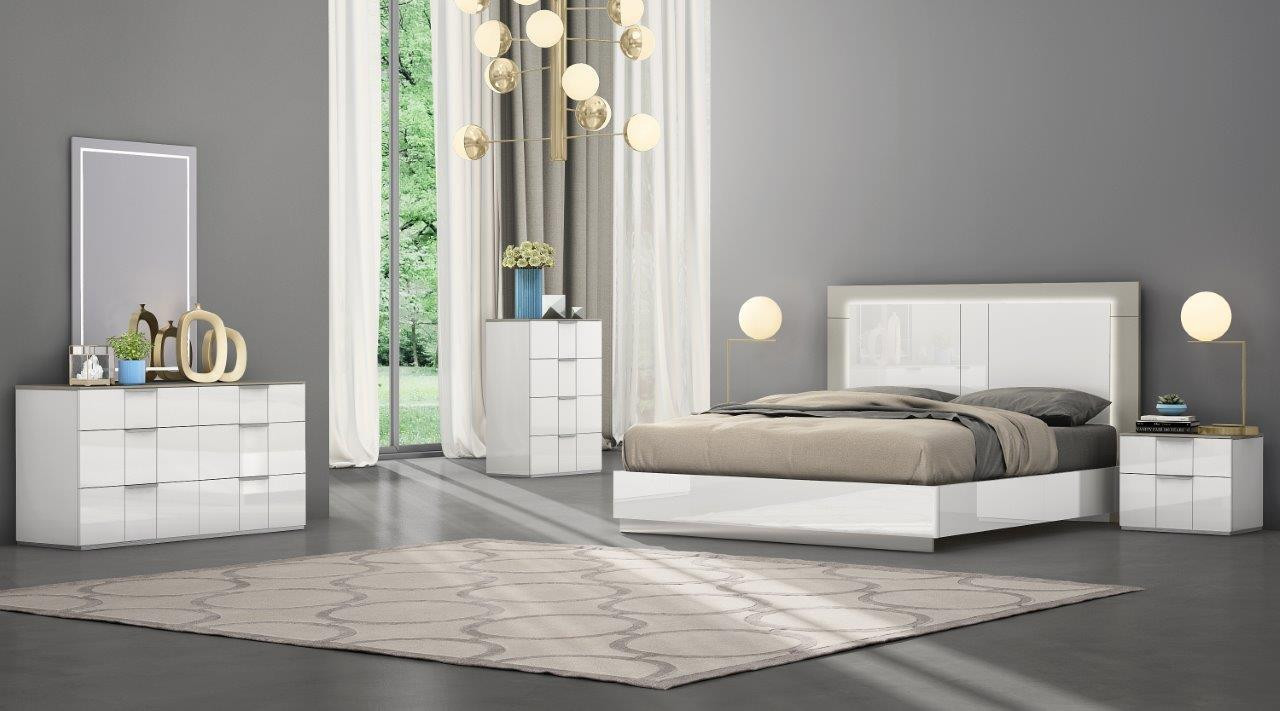 Daisy King Bed With High Gloss White And Upholstered Panels In Headboard In White And Stainless Steel Legs | 1stopbedrooms