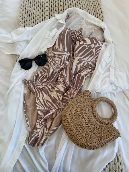 Beach Vacation Outfit Idea

Spring break outfit | resort wear | beach outfit | pool outfit | bikini | one piece swimsuit | swimwear | mom swimwear 

#LTKtravel #LTKSpringSale #LTKstyletip