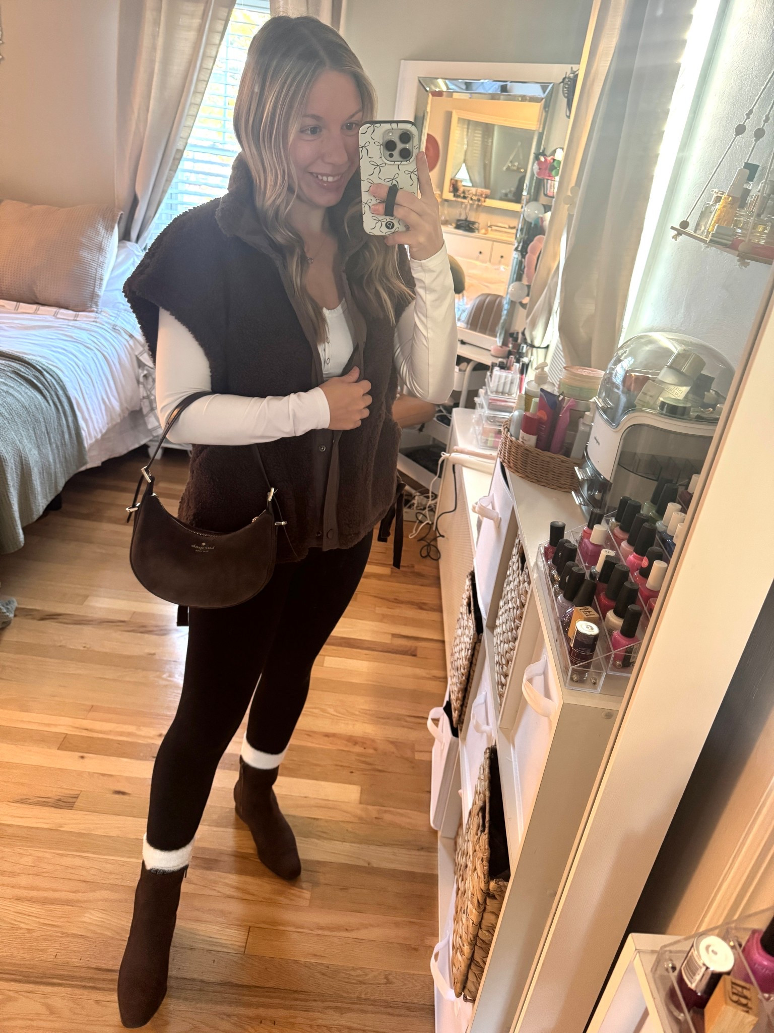 It’s chilly out there today but I was happy because I meant that I could bring out this vest. It was super popular last year and is just as popular this year. It looks like the expensive other brand but actually very affordable and oh so cozy!
Paired it with my chocolate brown booties and my new Kate spade suede bag 🤎
#fall #fallfashion #fallstyle #brown #suede #ootd #momstyle 


#LTKStyleTip #LTKFindsUnder50 #LTKItBag