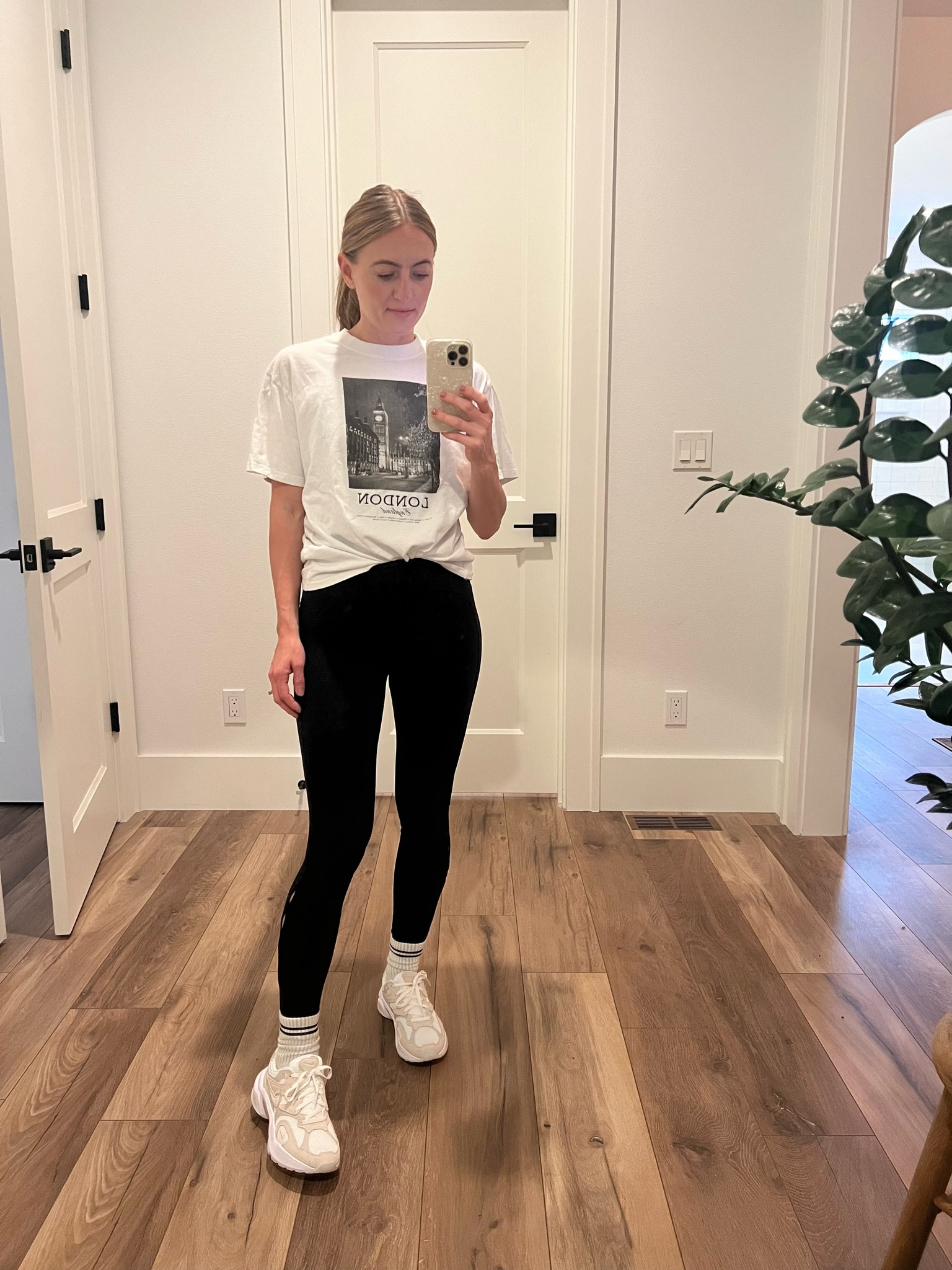 Neutral Nikes for everyday 🫶🏻

Neutral sneakers, athletic casual

#LTKfitness #LTKstyletip #LTKfindsunder100