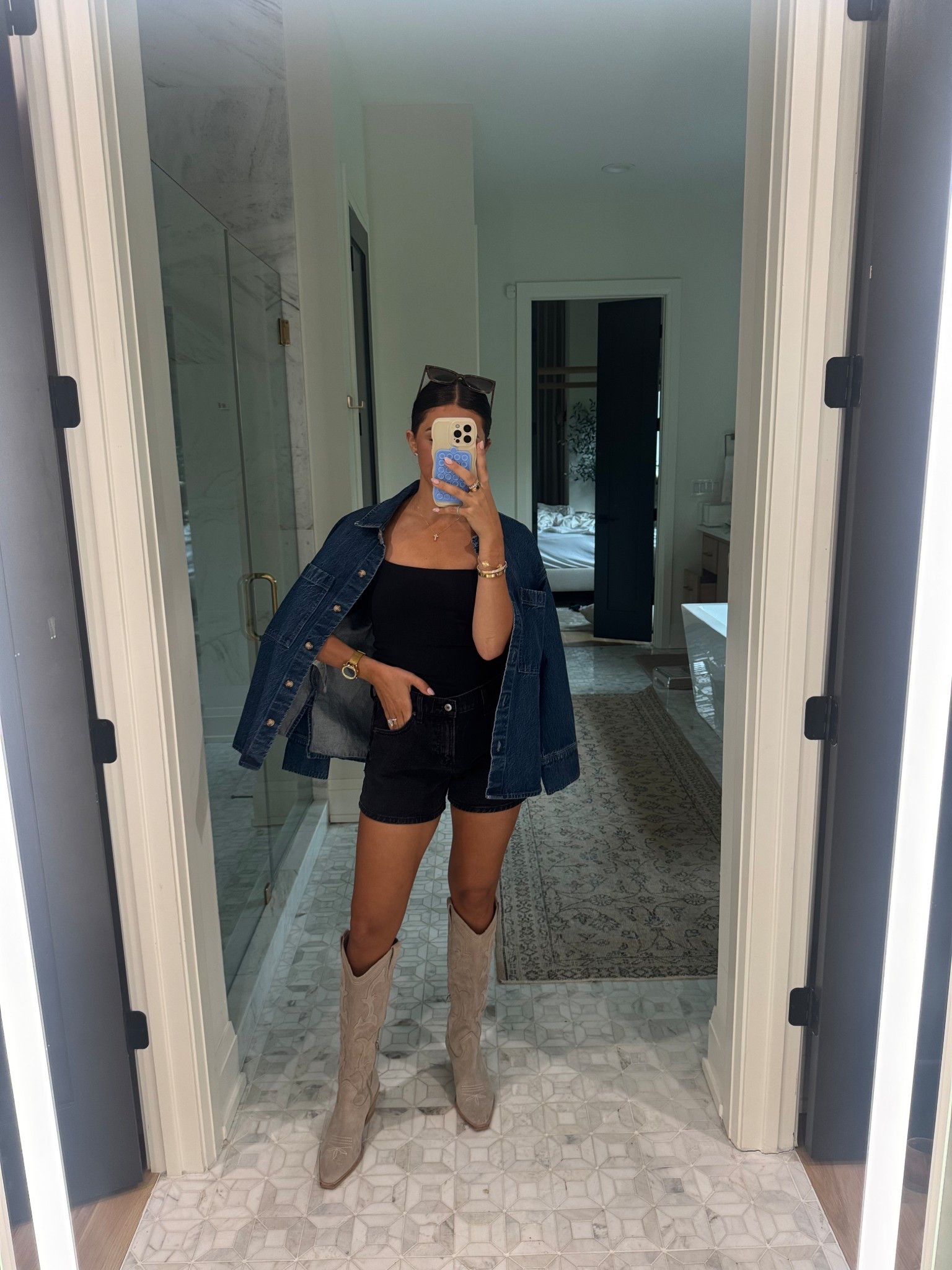 Top: medium (sold out in black but linked bodysuit version)
Shorts: 27

Code: blameitondede for extra 15% off + 30% off shorts and swim + 20% off everything else 

Dress up buttercup, Dede raad, date night, vacation wear, travel, spring, event dress, special occasion

#LTKStyleTip #LTKSaleAlert