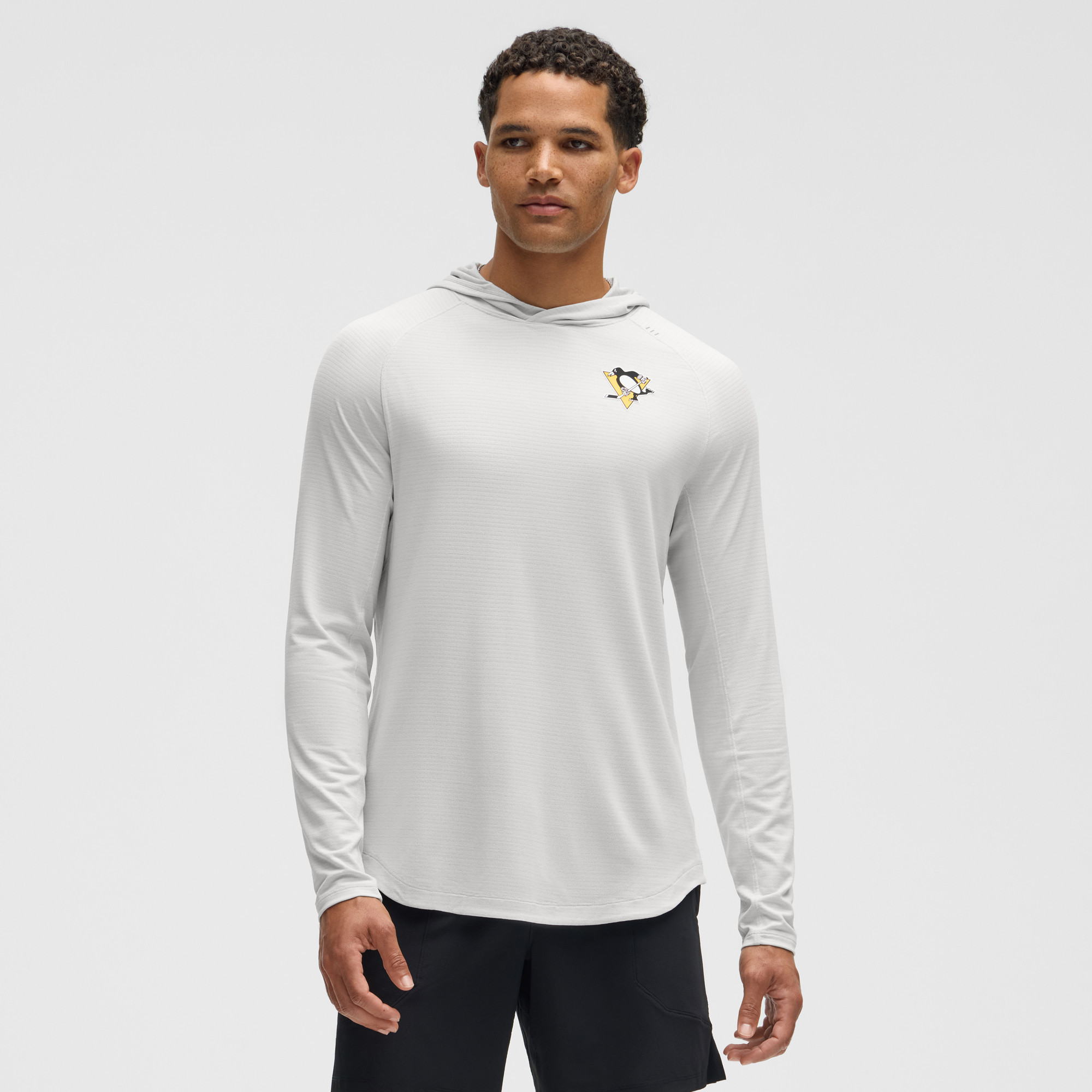 Men's lululemon  Vapor Pittsburgh Penguins License to Train Hoodie | Fanatics