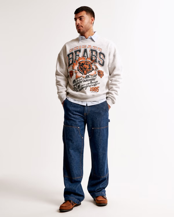 NFL Chicago Bears Graphic Crew Sweatshirt | NFL Chicago Bears | Abercrombie.com | Abercrombie & Fitch (US)