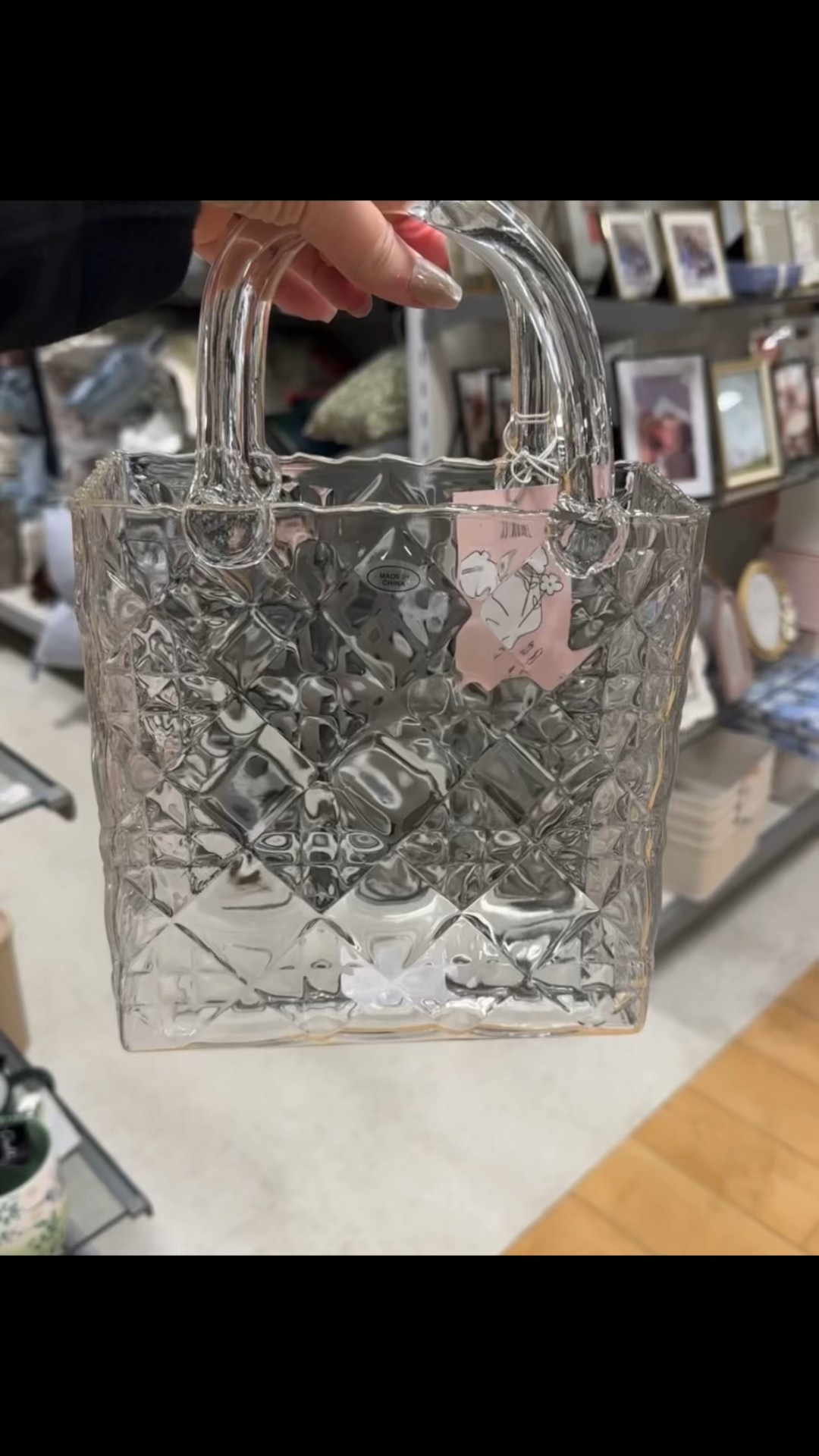 Glass Handbag Flower 🌺 Vase 

#amazon #spring #homedecor 

#LTKHome #LTKValentine