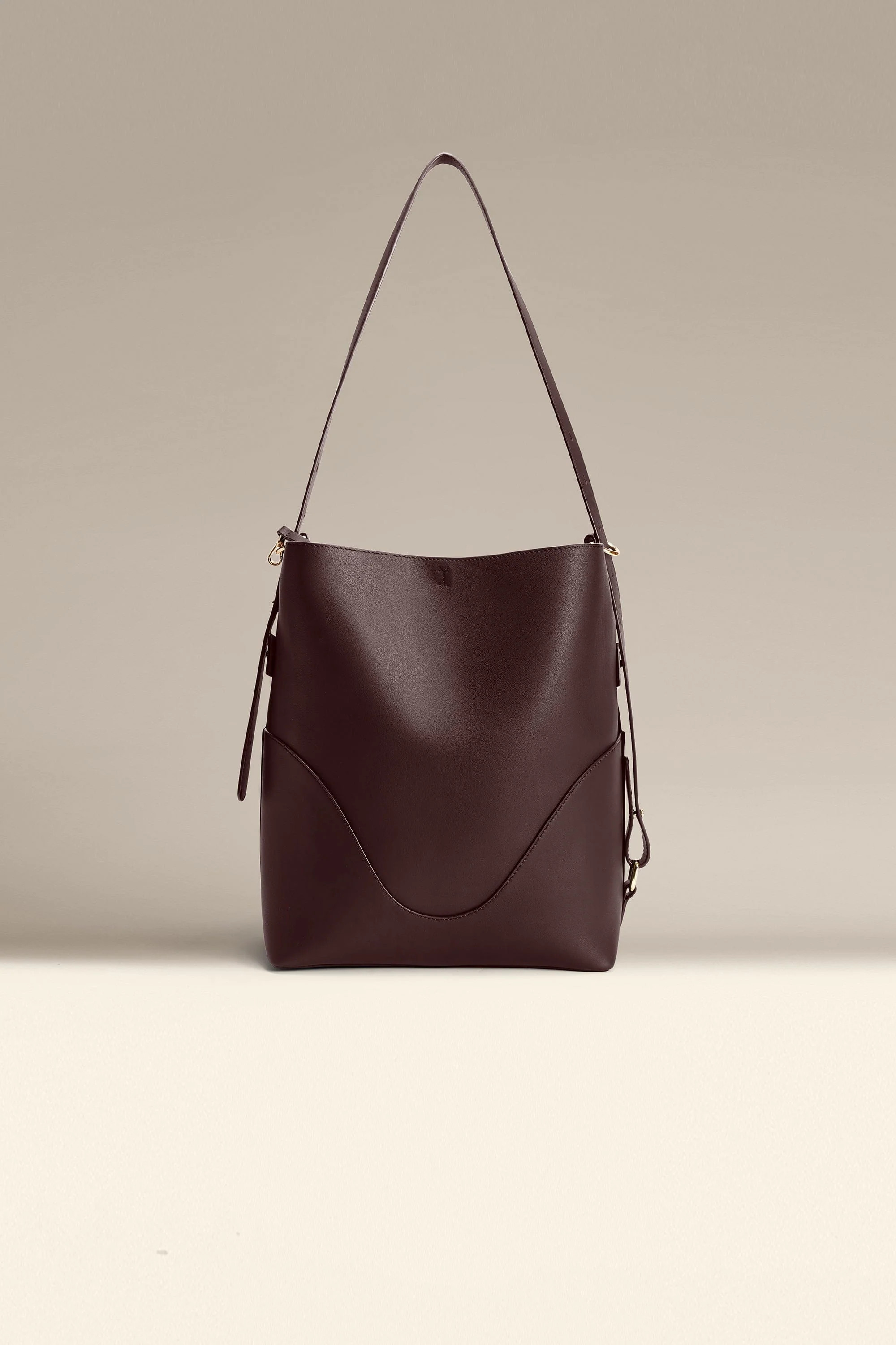 Shop Marina Soft Bucket - OLEADA: Leather Soft Bucket Work Bag for Women | OLEADA