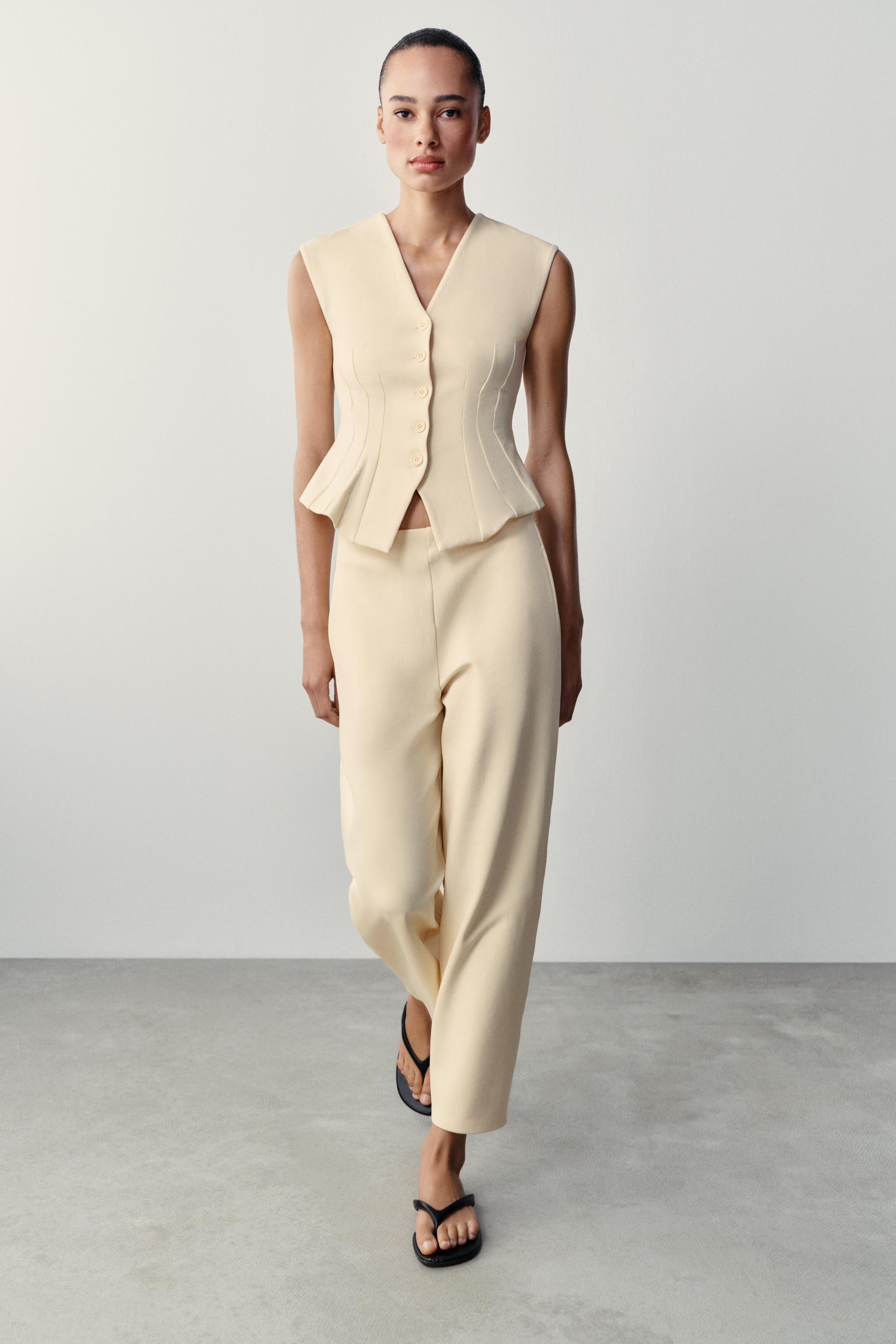 INTERLOCK BUTTON VEST | Zara US
